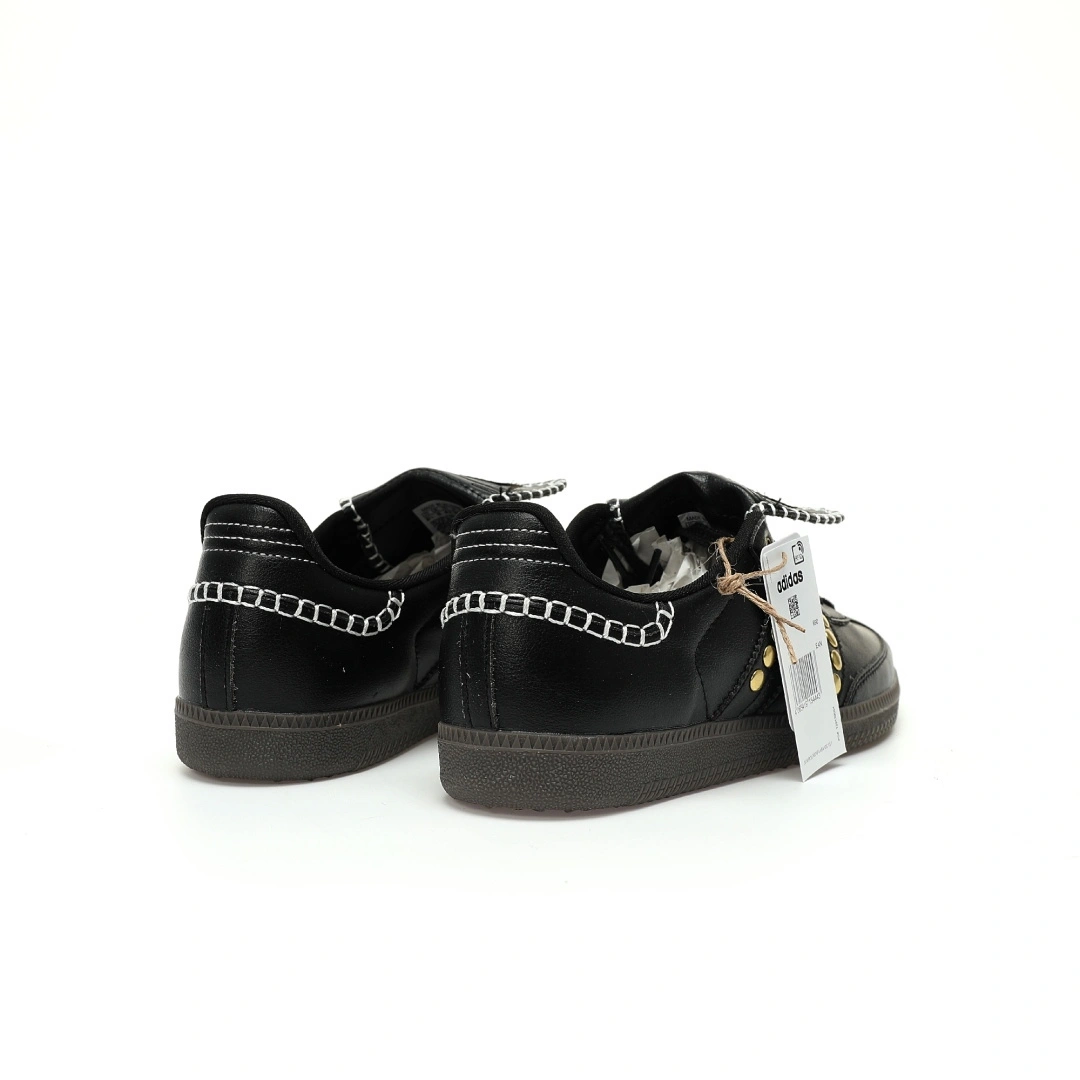 Flying pig--14i41s IG4303 Wales Bonner x Originals Samba Classic"Studded Pack Black" item: E-X000L2407B