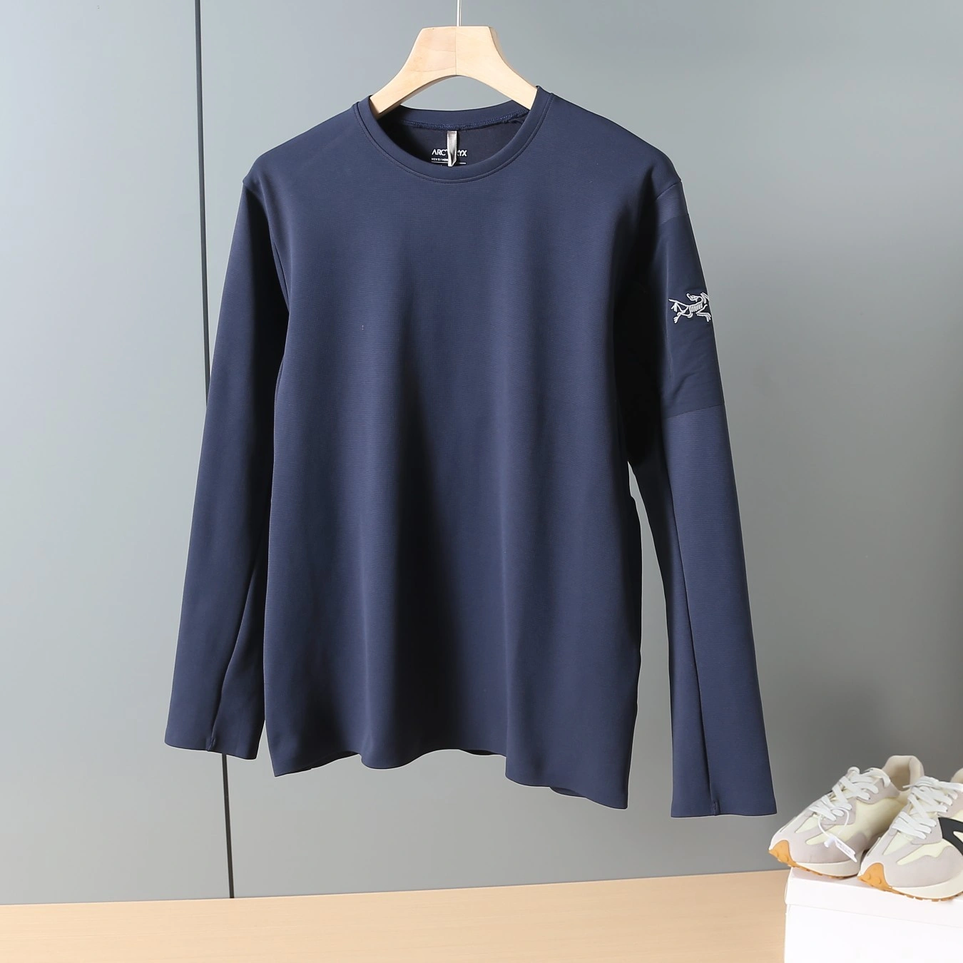 Gemini -- 1r3t5ryx 3Colour embroidery item:D-F110I1197-3