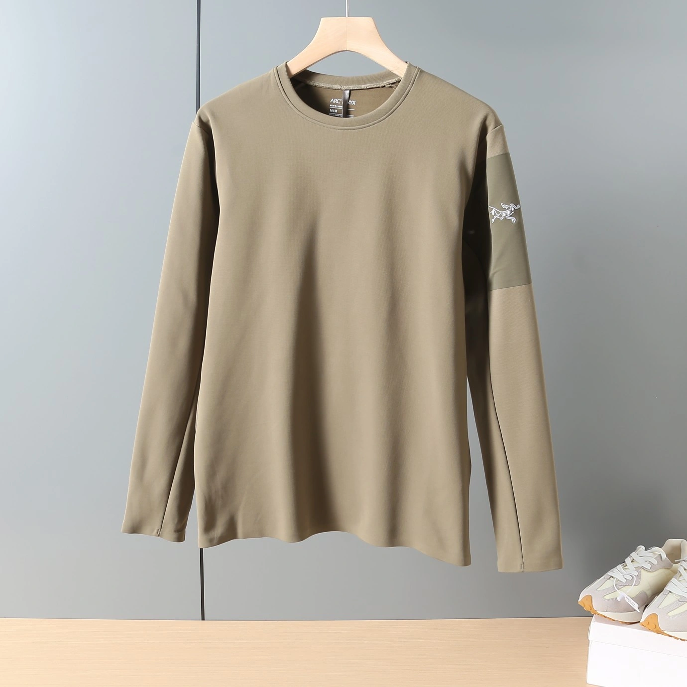Gemini -- 1r3t5ryx 3Colour embroidery item:D-F110I1197-3