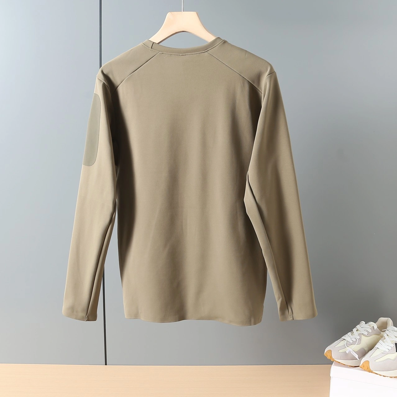 Gemini -- 1r3t5ryx 3Colour embroidery item:D-F110I1197-3