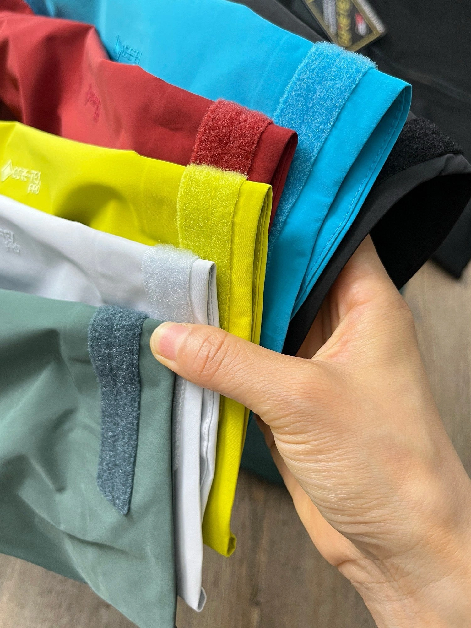&Gemini -- 1r3t5ryx 6Colour N80p-X GORE-TEX® Alpha SV item:D-F110I1196-6