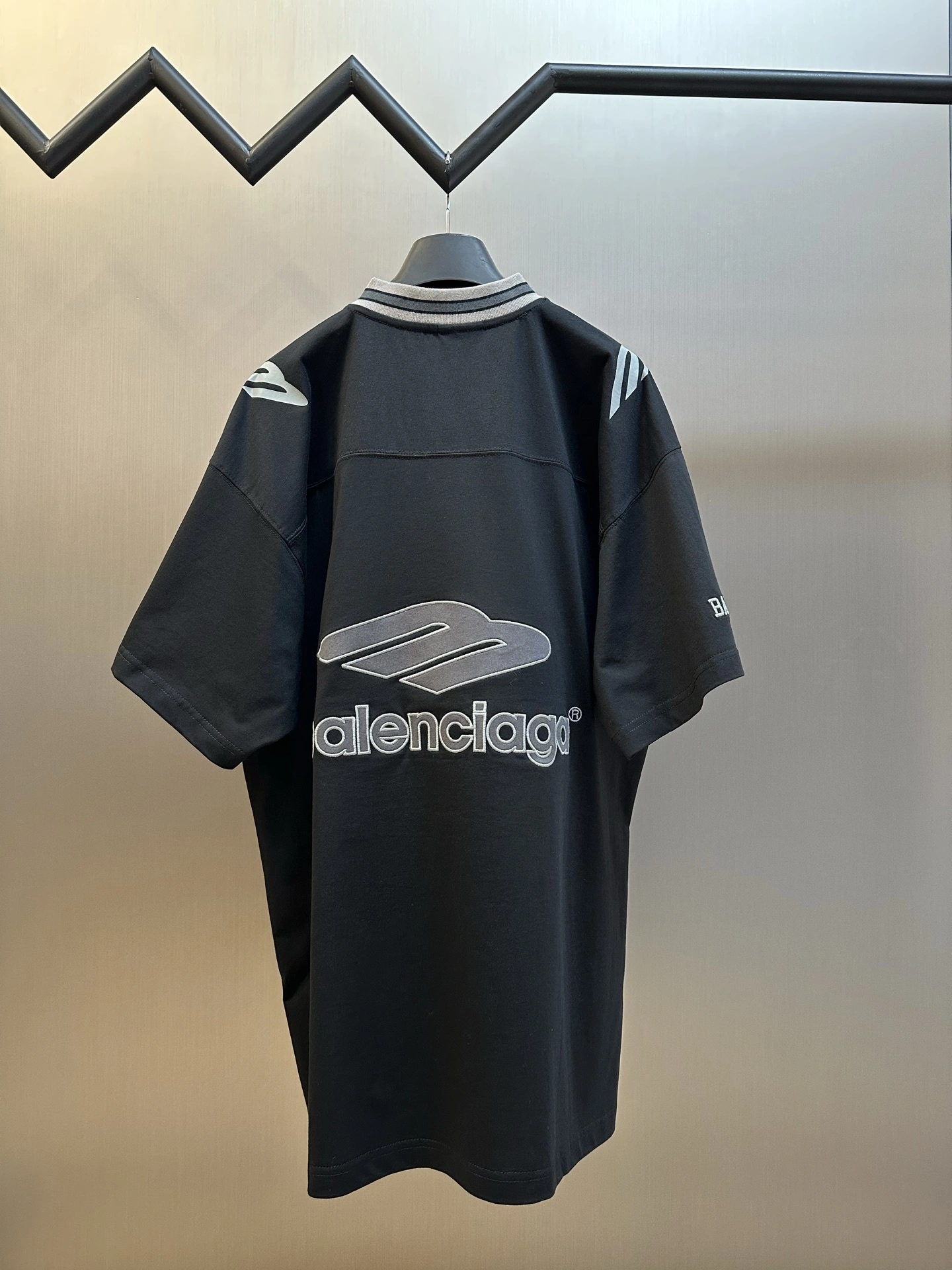 Gemini -- 218593i16 Cotton embroidery oversized 2colour item:E-F509L1938-2H