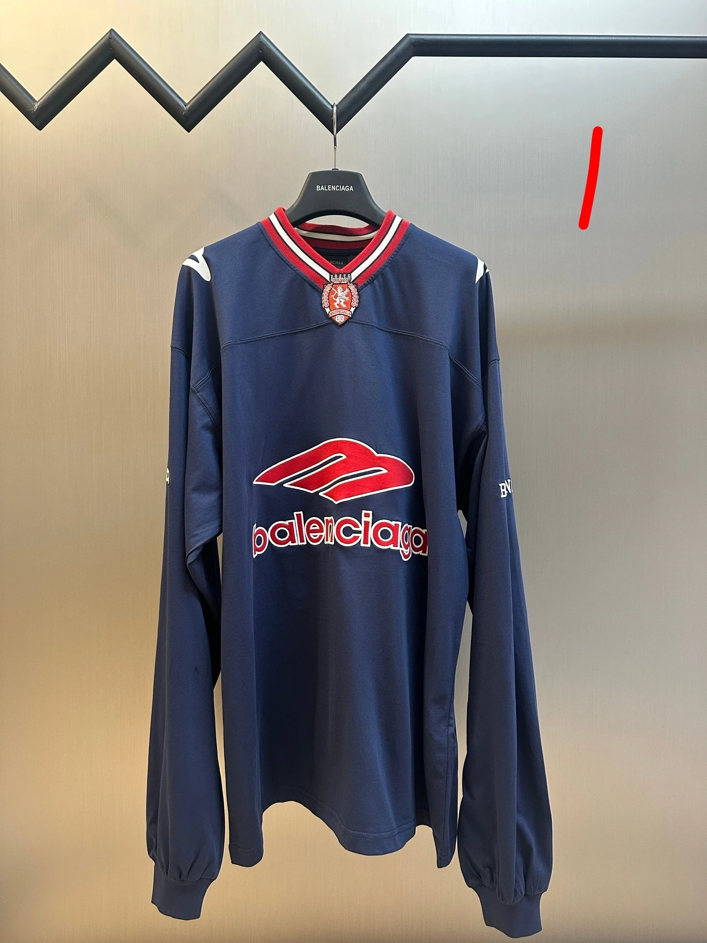 Gemini -- 218593i16 Cotton embroidery oversized 2colour item:E-F509L1939-2H