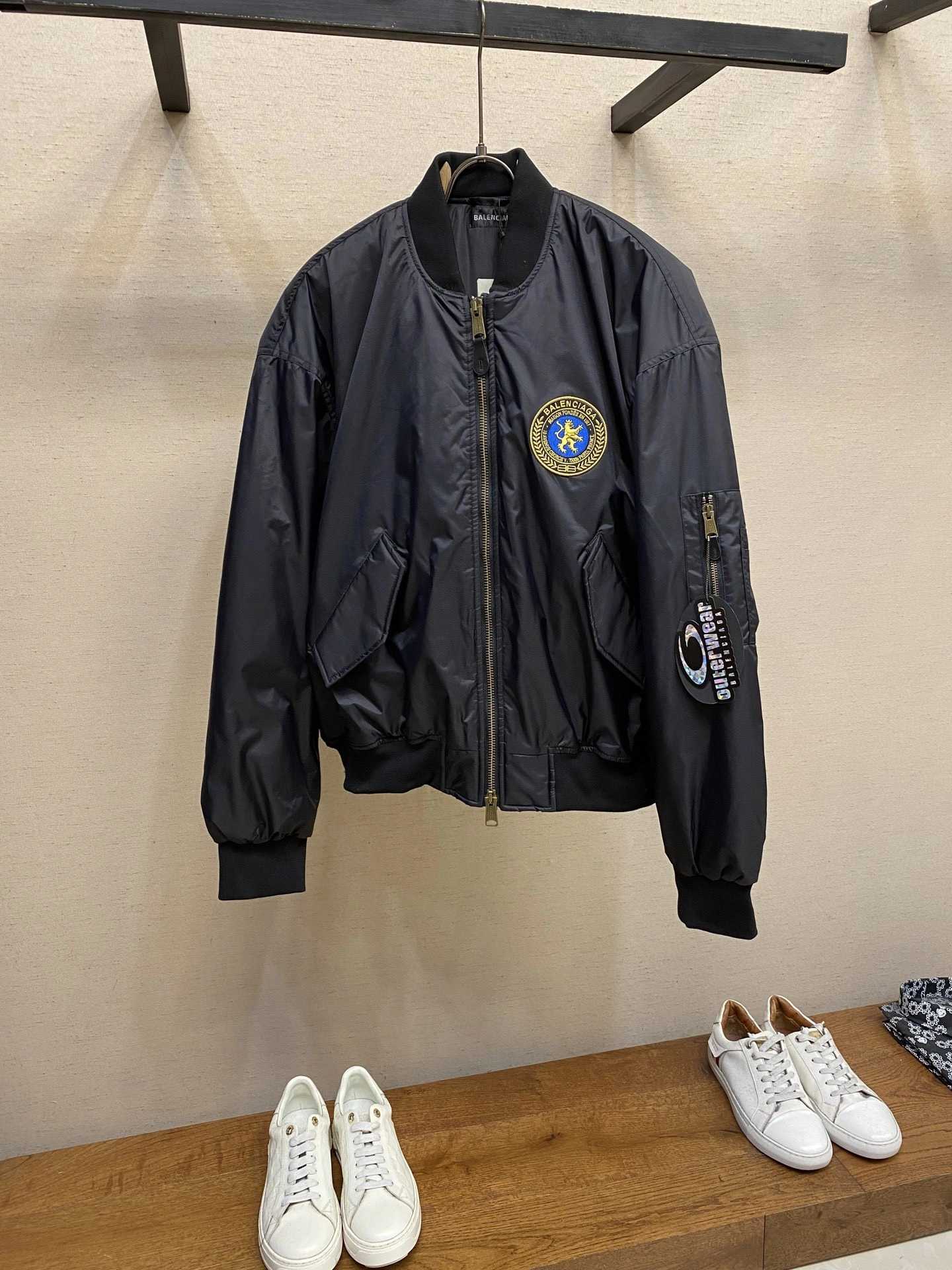 Gemini -- 218593i16 embroidery item: E-F443J1241H