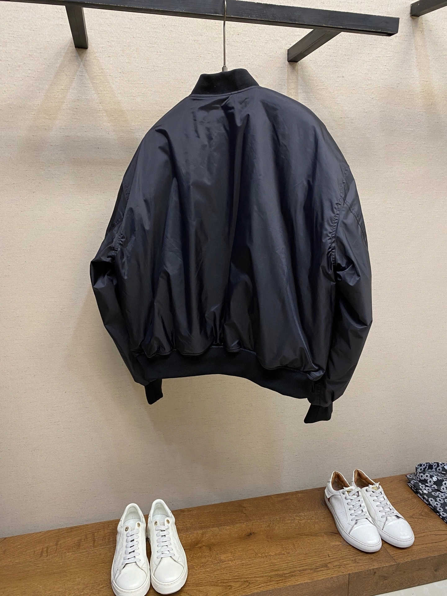 Gemini -- 218593i16 embroidery item: E-F443J1241H