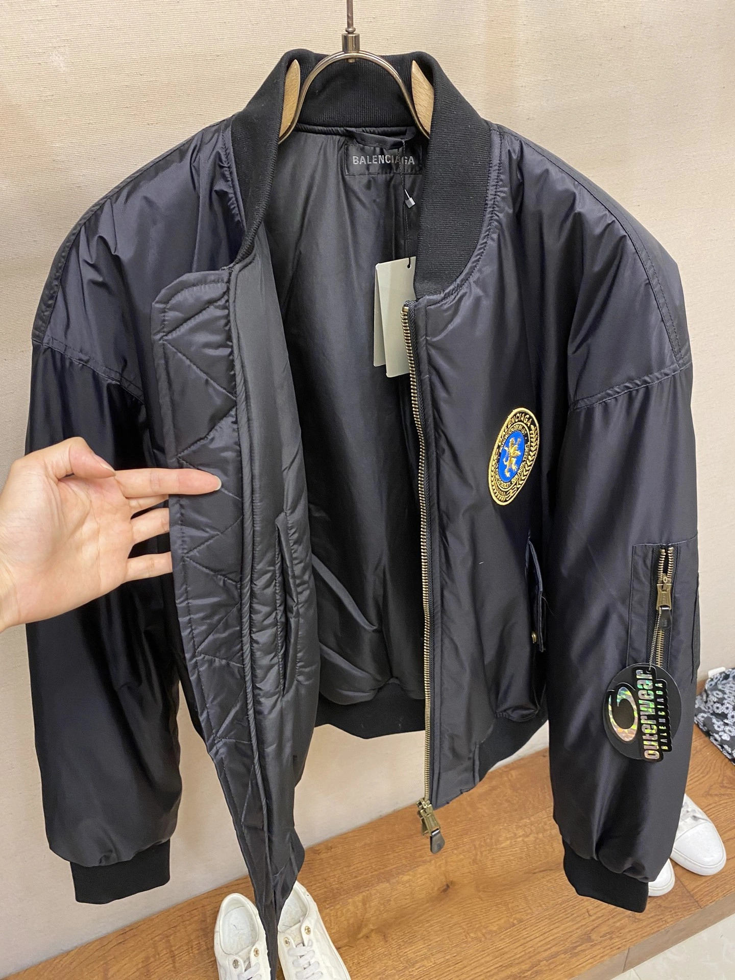 Gemini -- 218593i16 embroidery item: E-F443J1241H