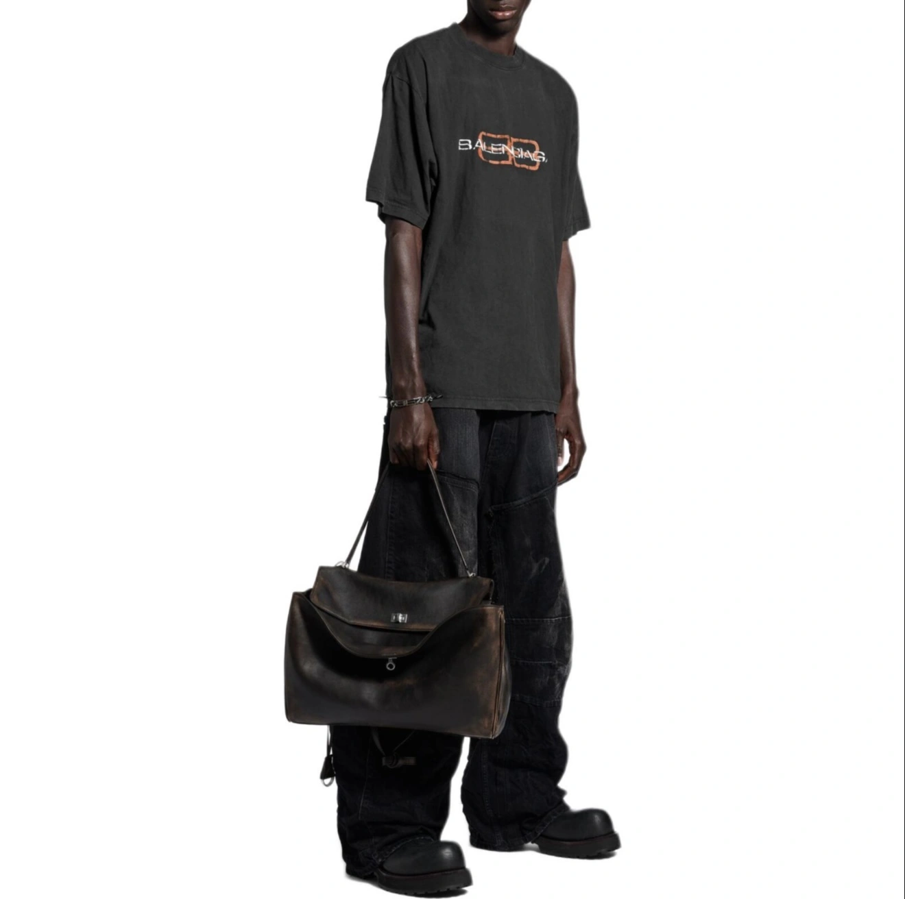 Gemini -- 218593i16 ss26 BB icon stencil oversized 2Colour item:F-F110A1904-2F
