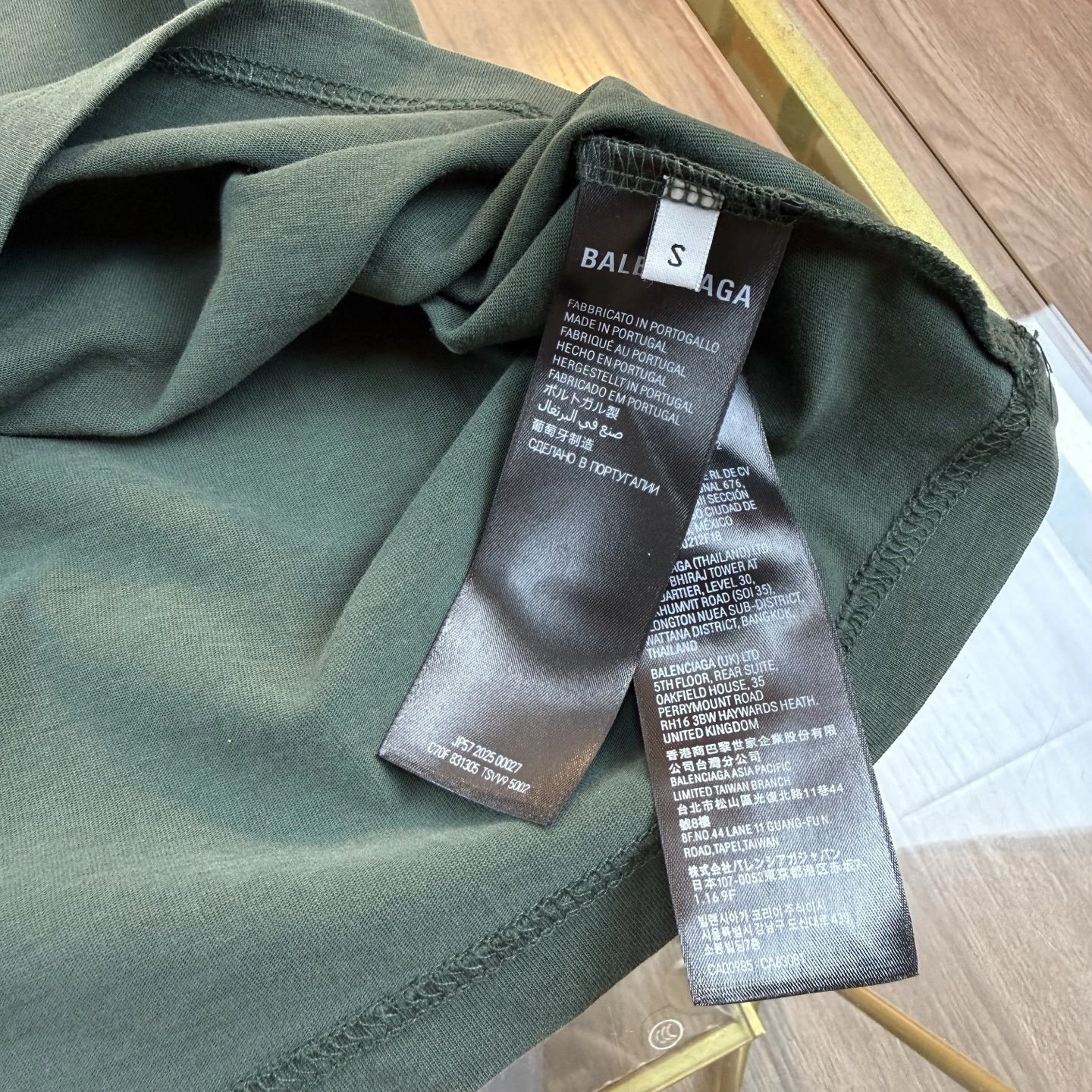 Gemini -- 218593i16 ss26 BB icon stencil oversized 2Colour item:F-F110A1904-2F