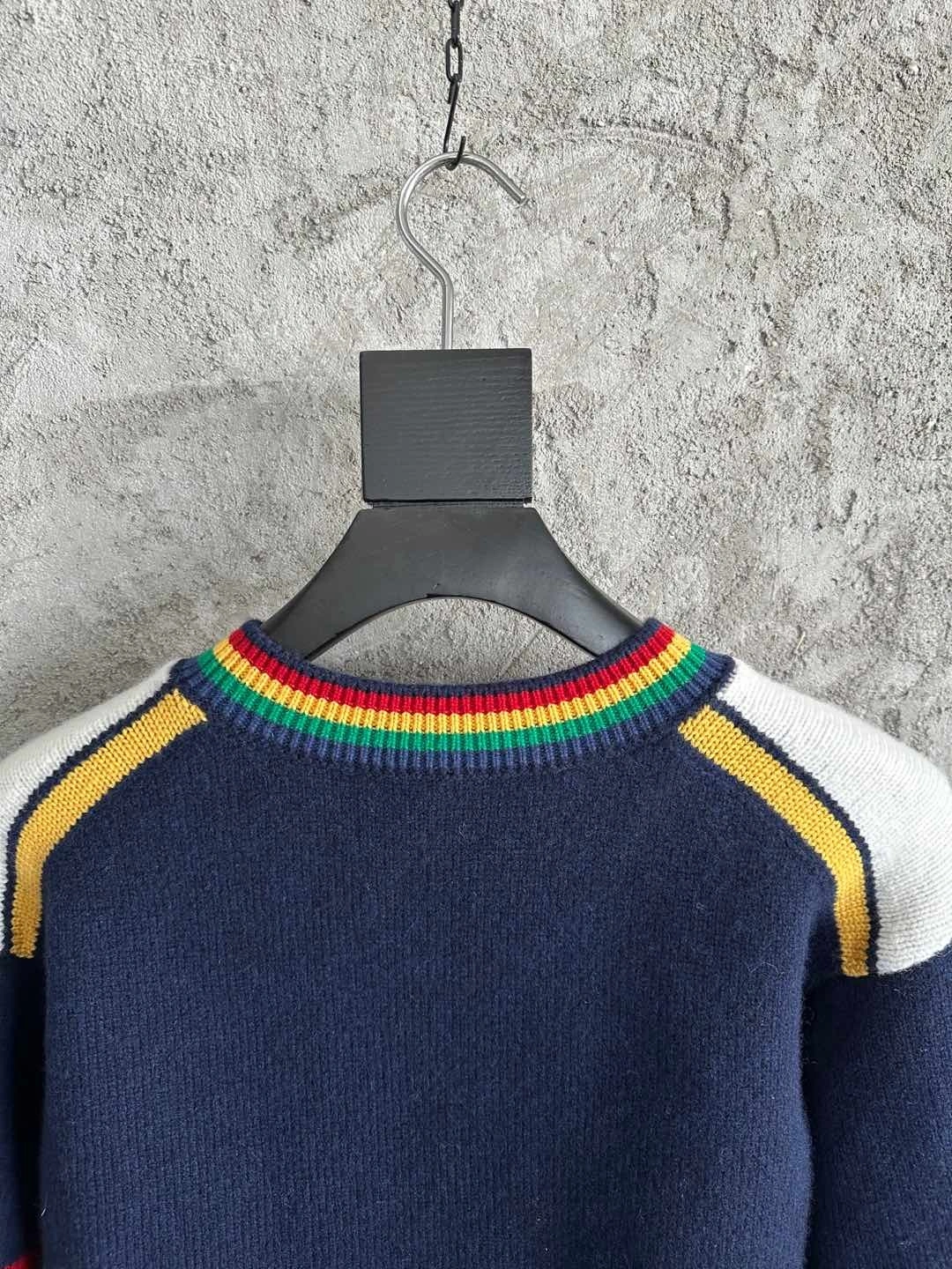 Gemini--- 31s1281931 wool item:E-F409B0416