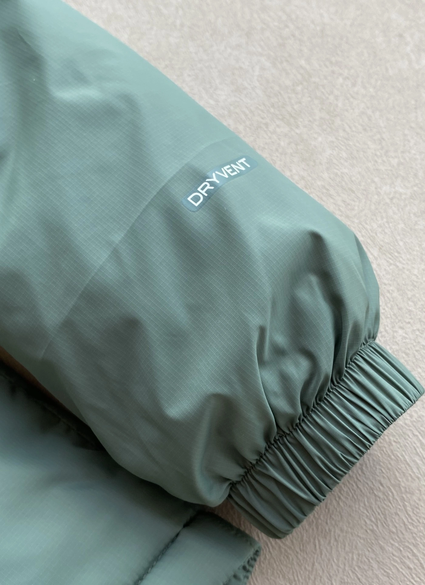 Gemini -- F135 PrimaLoft YKK 2colour item:E-F110K2124-2F