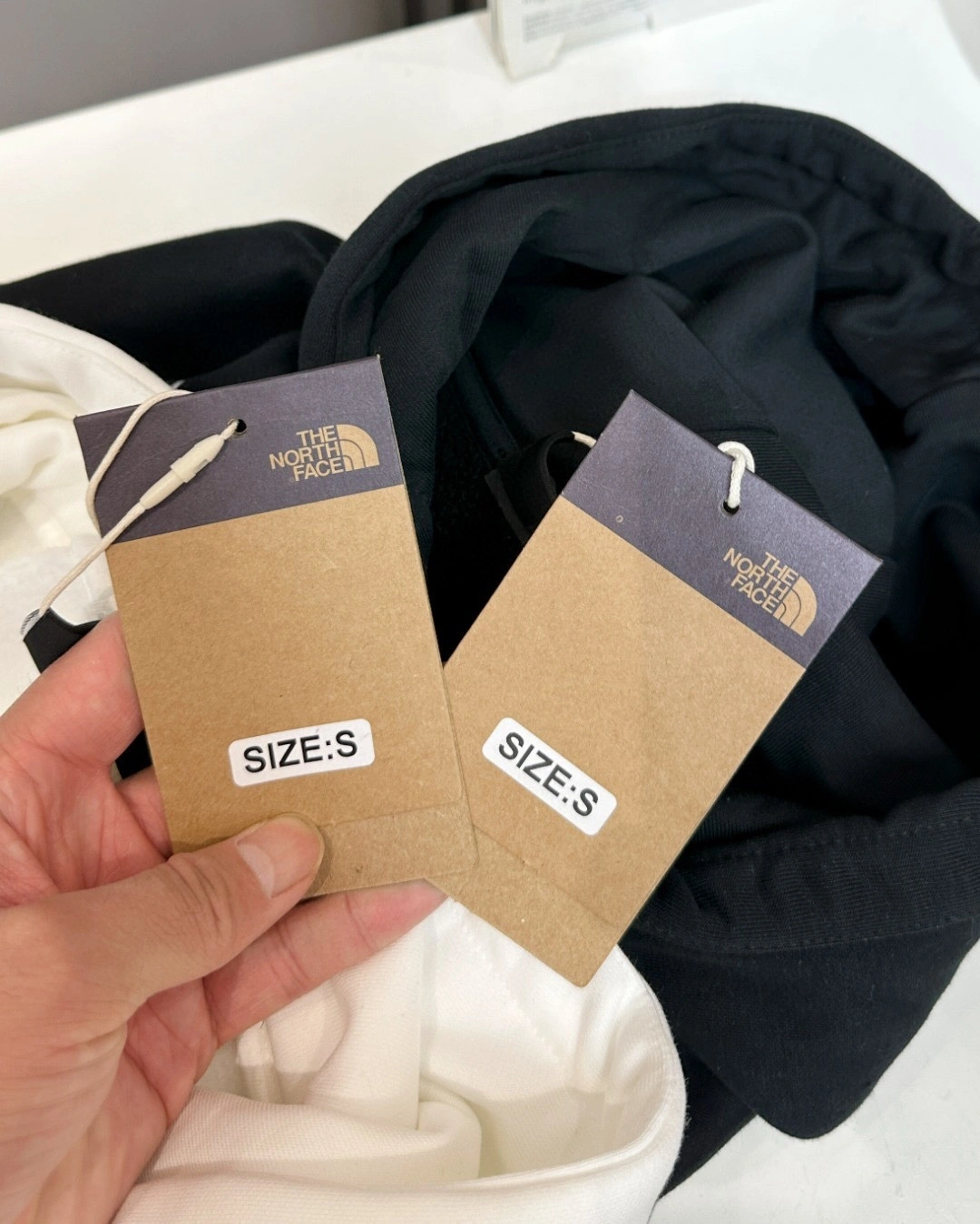 Gemini -- F135 fleece 480G 2colour item:E-F110K2121-2F