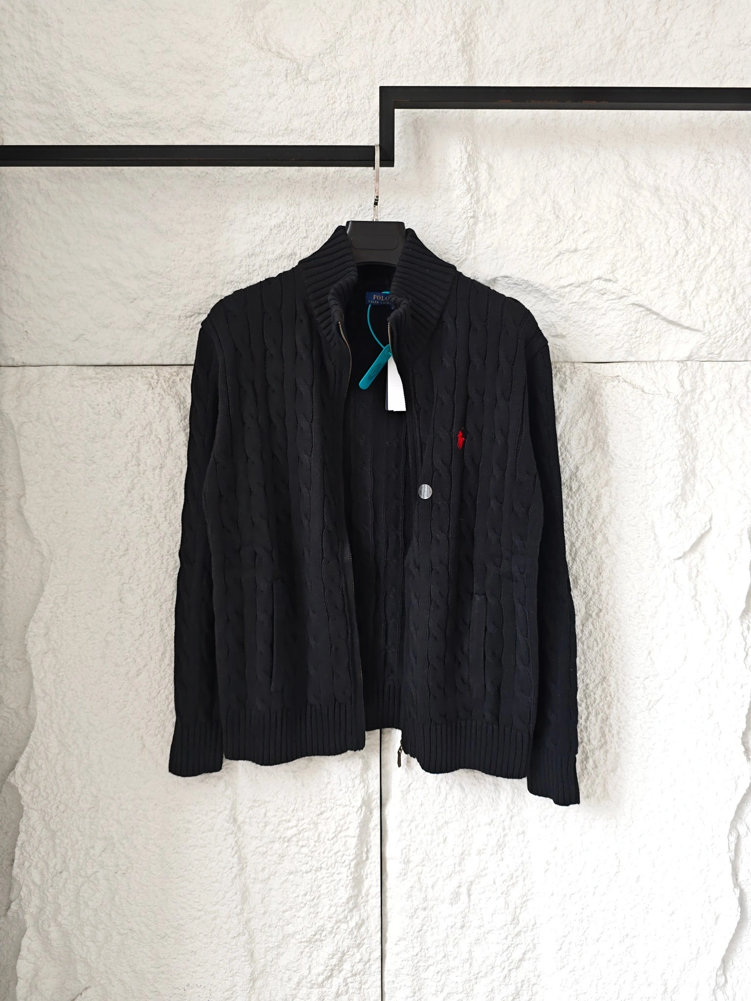 Gemini -- R18ph embroidery oversize 2colour item: E-F110J1420-2