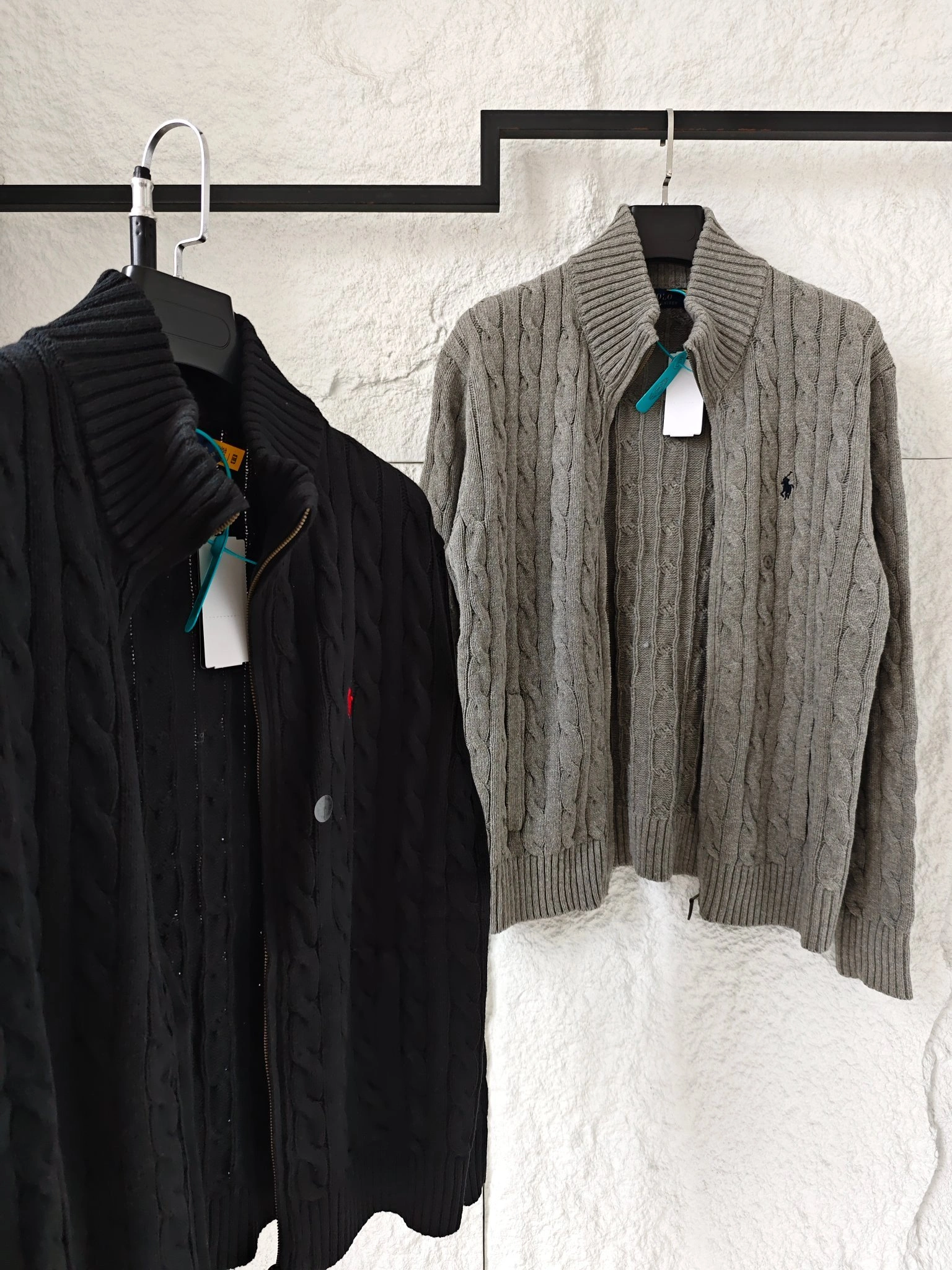 Gemini -- R18ph embroidery oversize 2colour item: E-F110J1420-2