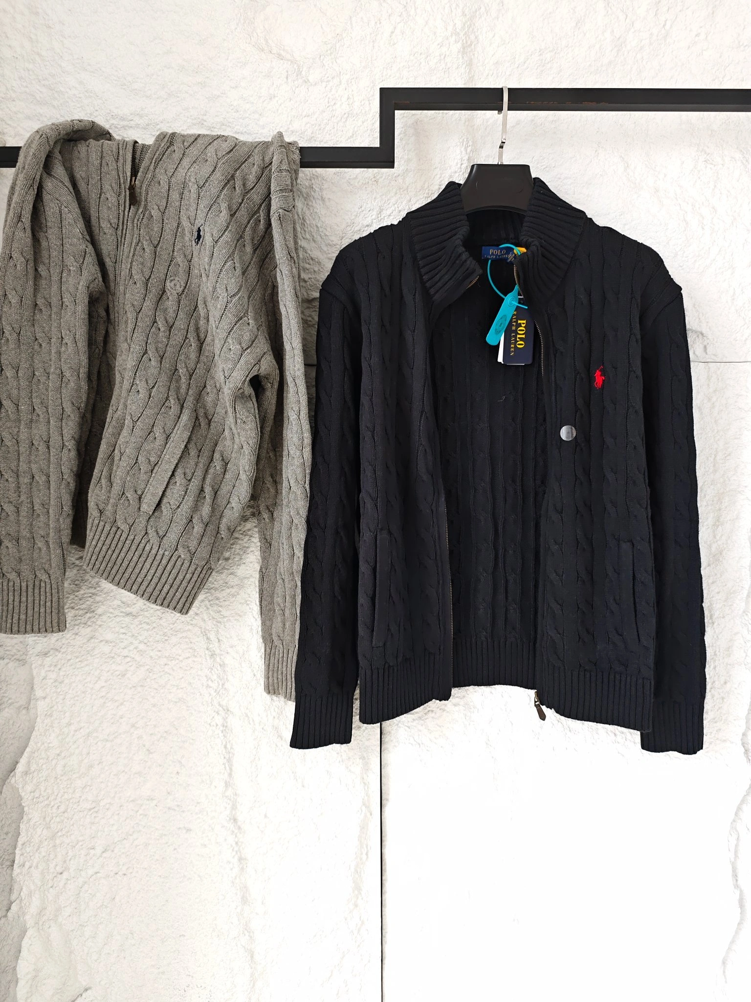 Gemini -- R18ph embroidery oversize 2colour item: E-F110J1420-2