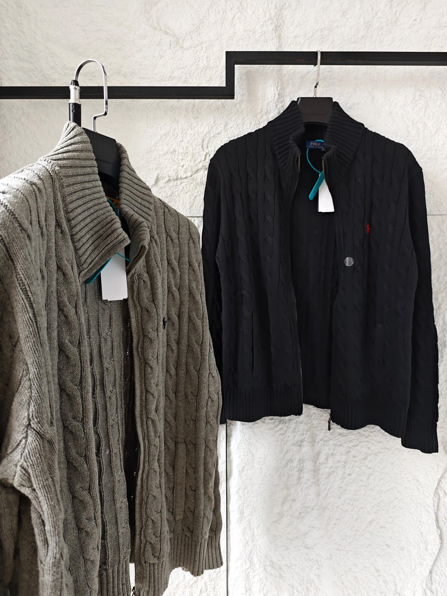 Gemini -- R18ph embroidery oversize 2colour item: E-F110J1420-2