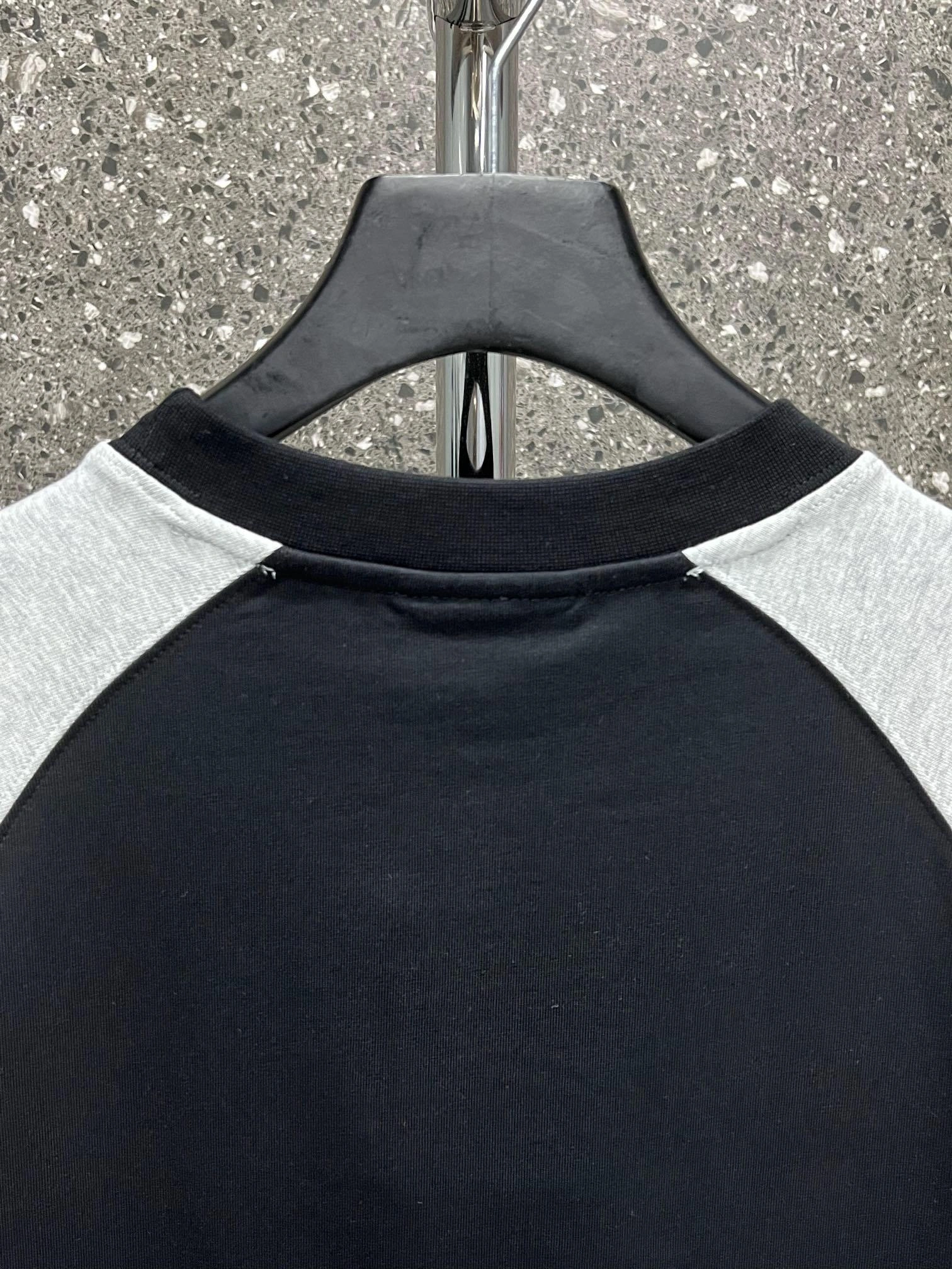 &Gemini -- logo oversized item:C-F000J1822