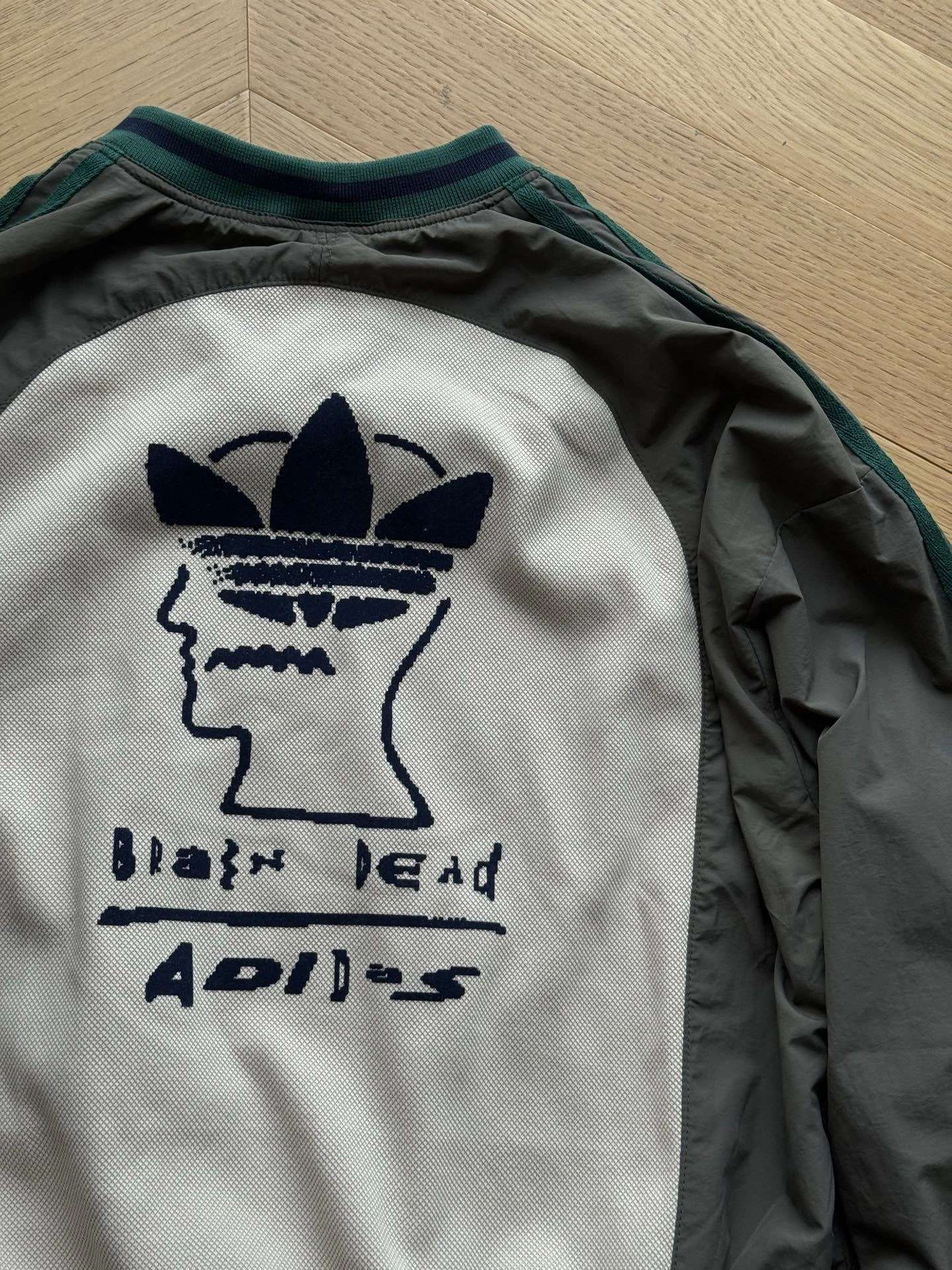 Gemini-- 14i41s adidas originals x Brain Dead oversize item: E-F110J1315