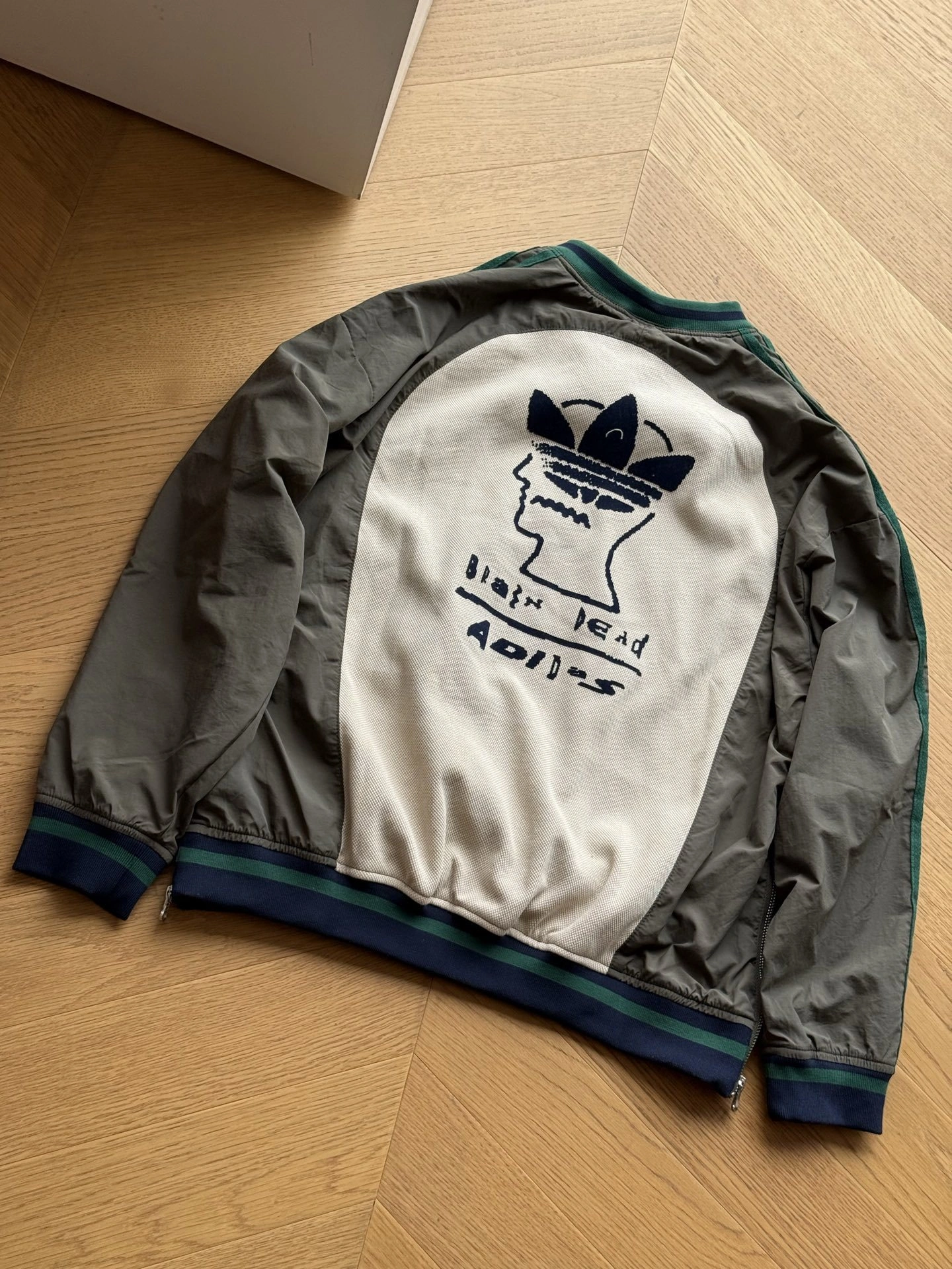 Gemini-- 14i41s adidas originals x Brain Dead oversize item: E-F110J1315
