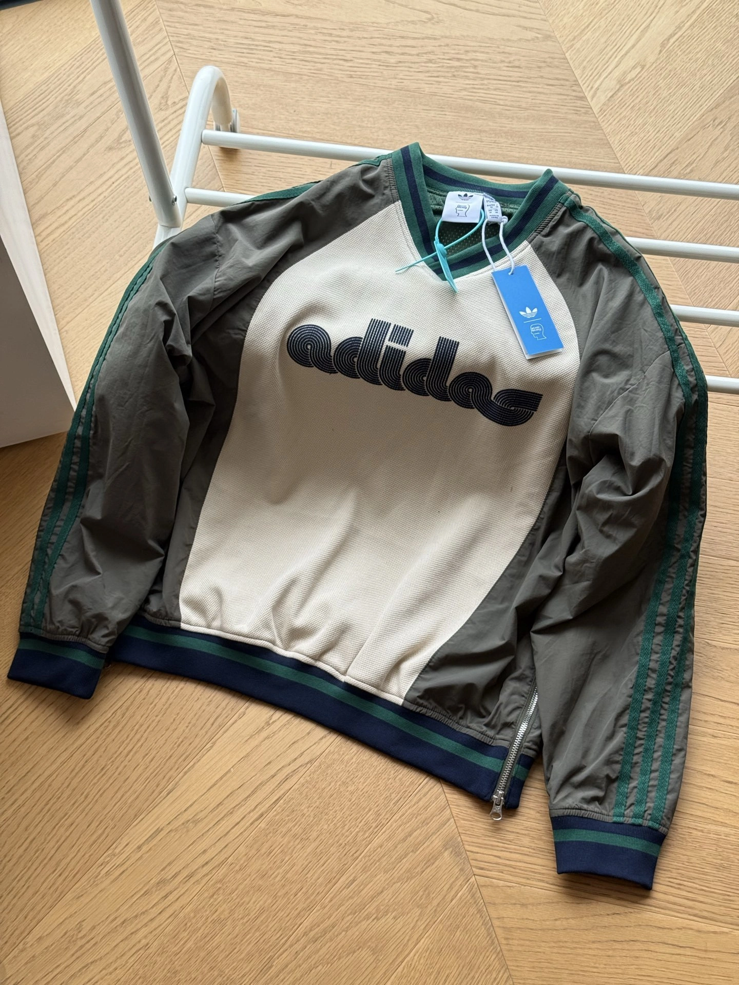 Gemini-- 14i41s adidas originals x Brain Dead oversize item: E-F110J1315