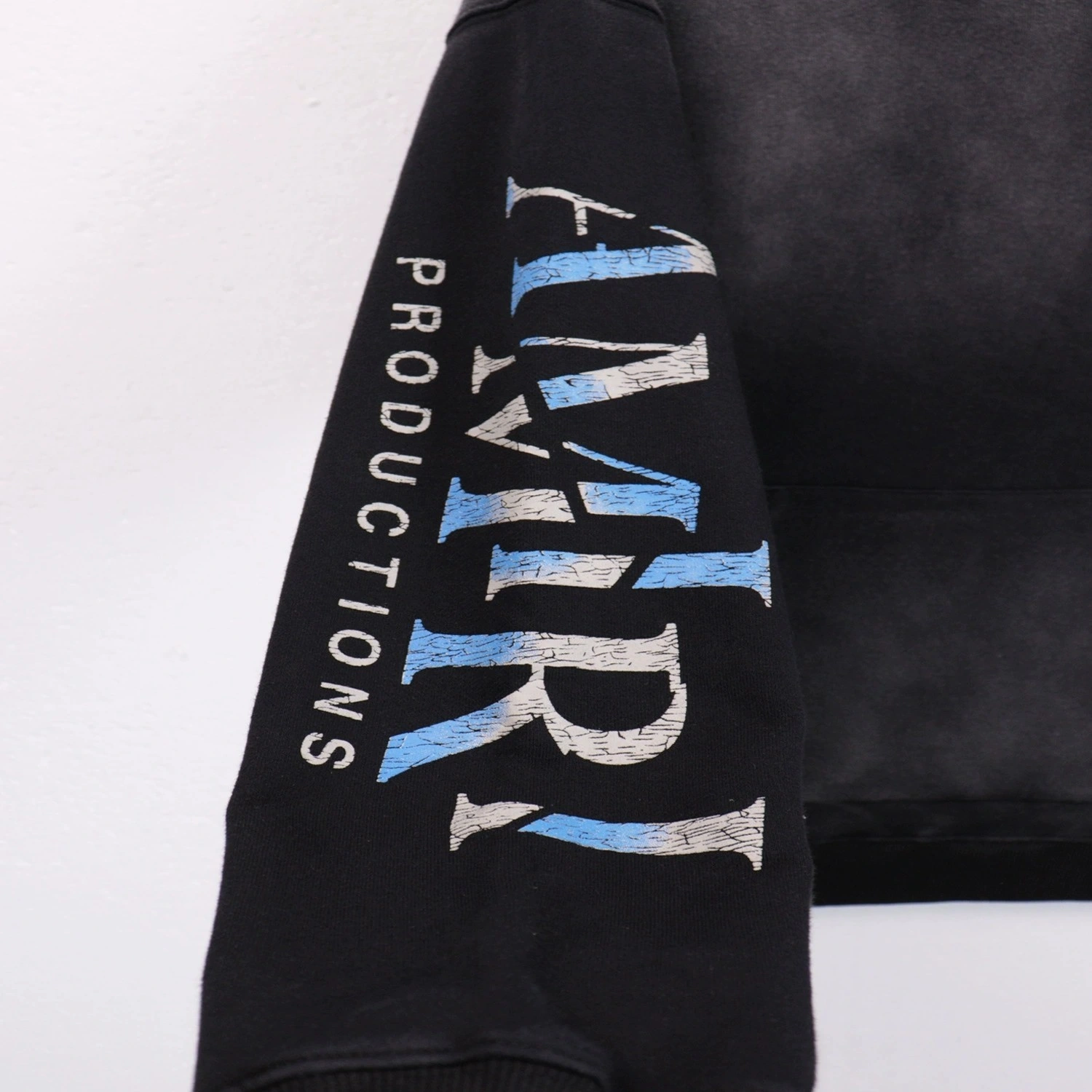 Gemini-- 17iri oversized item:E-FL31A0948