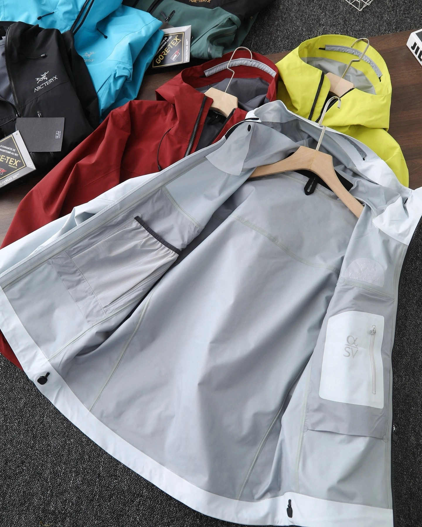 Gemini - 1r3t5ryx ALPHA SV N80p-X GORE-TEX® 6colour item:E-F355J2906-6H