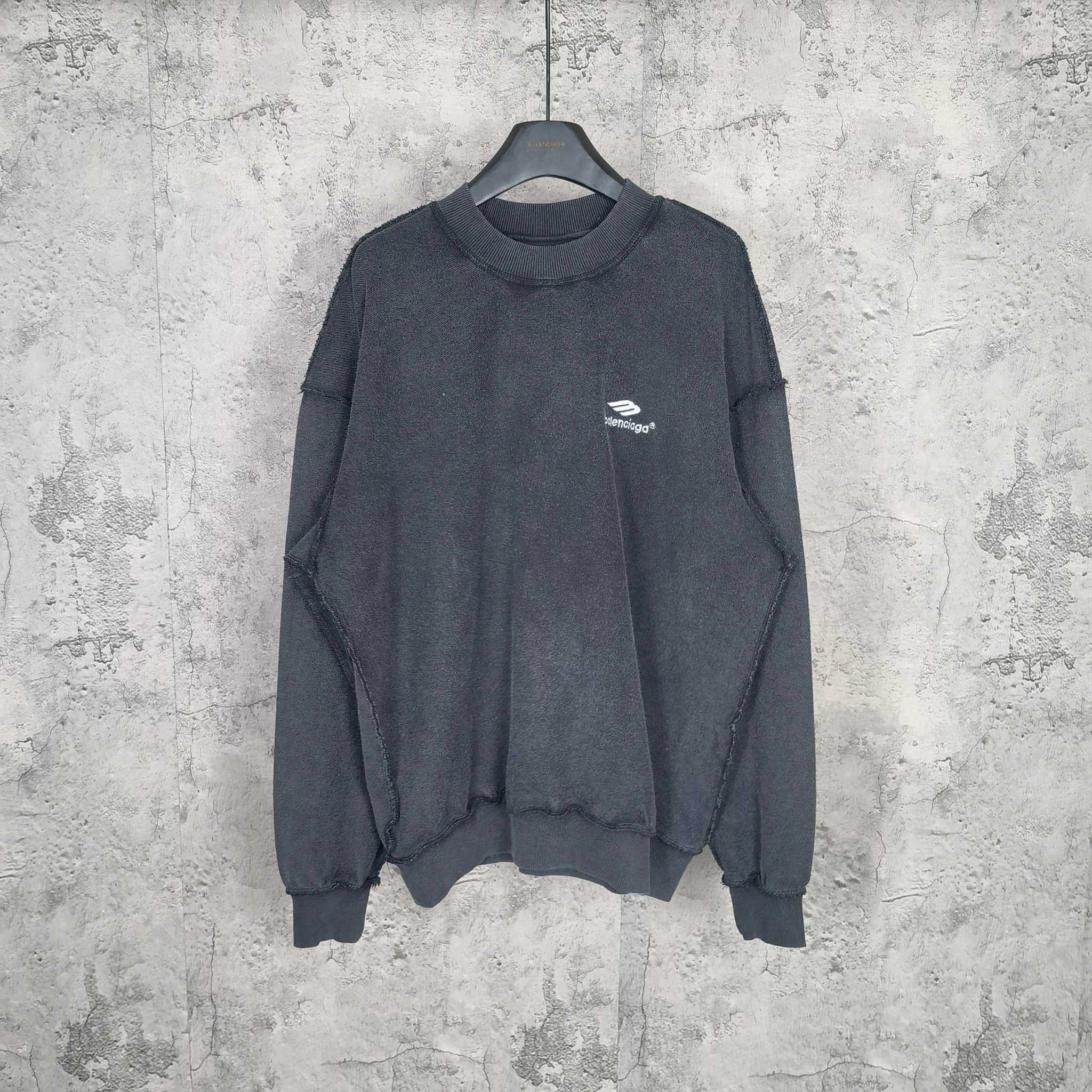 Gemini-- 218593i16 embroidery oversize item: E-F114I2850