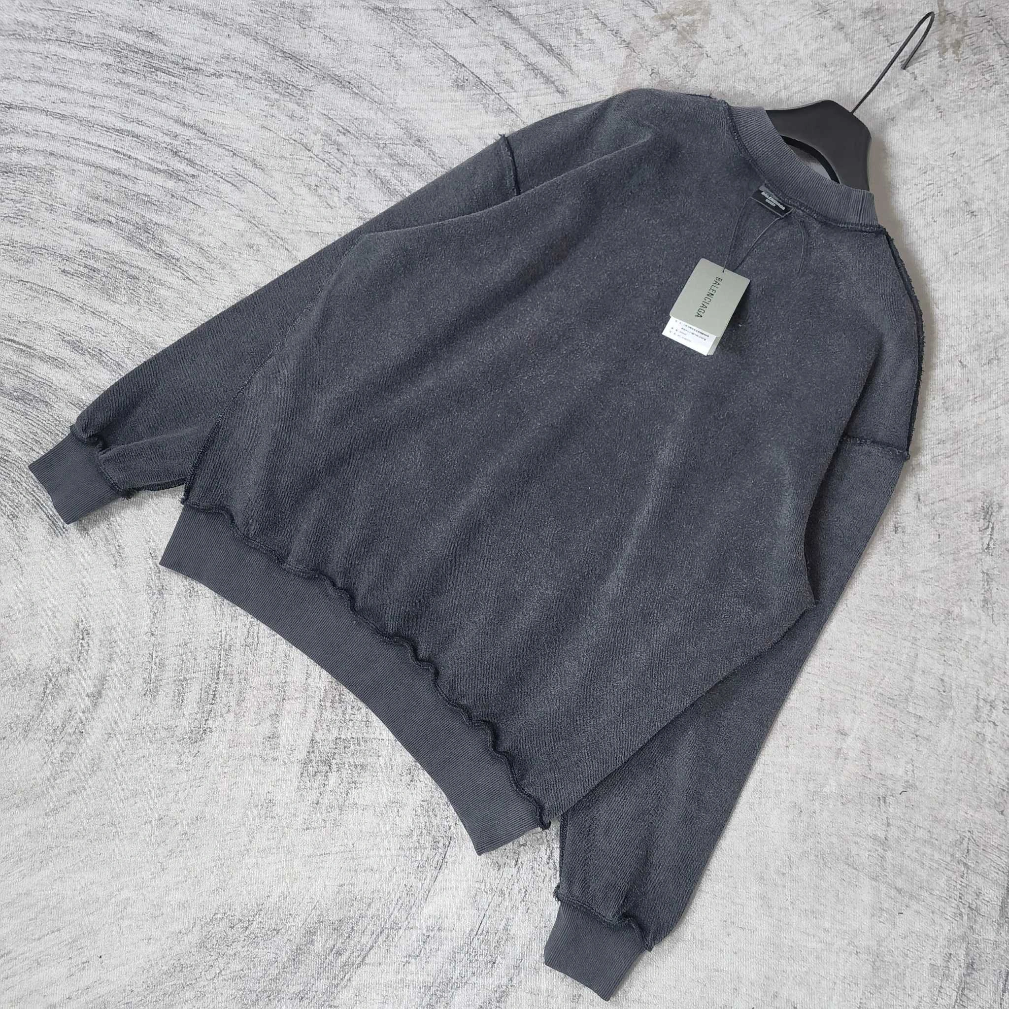 Gemini-- 218593i16 embroidery oversize item: E-F114I2850