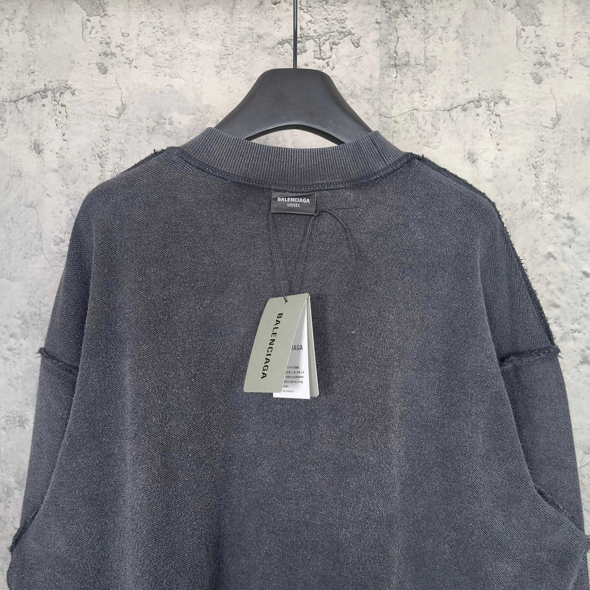 Gemini-- 218593i16 embroidery oversize item: E-F114I2850