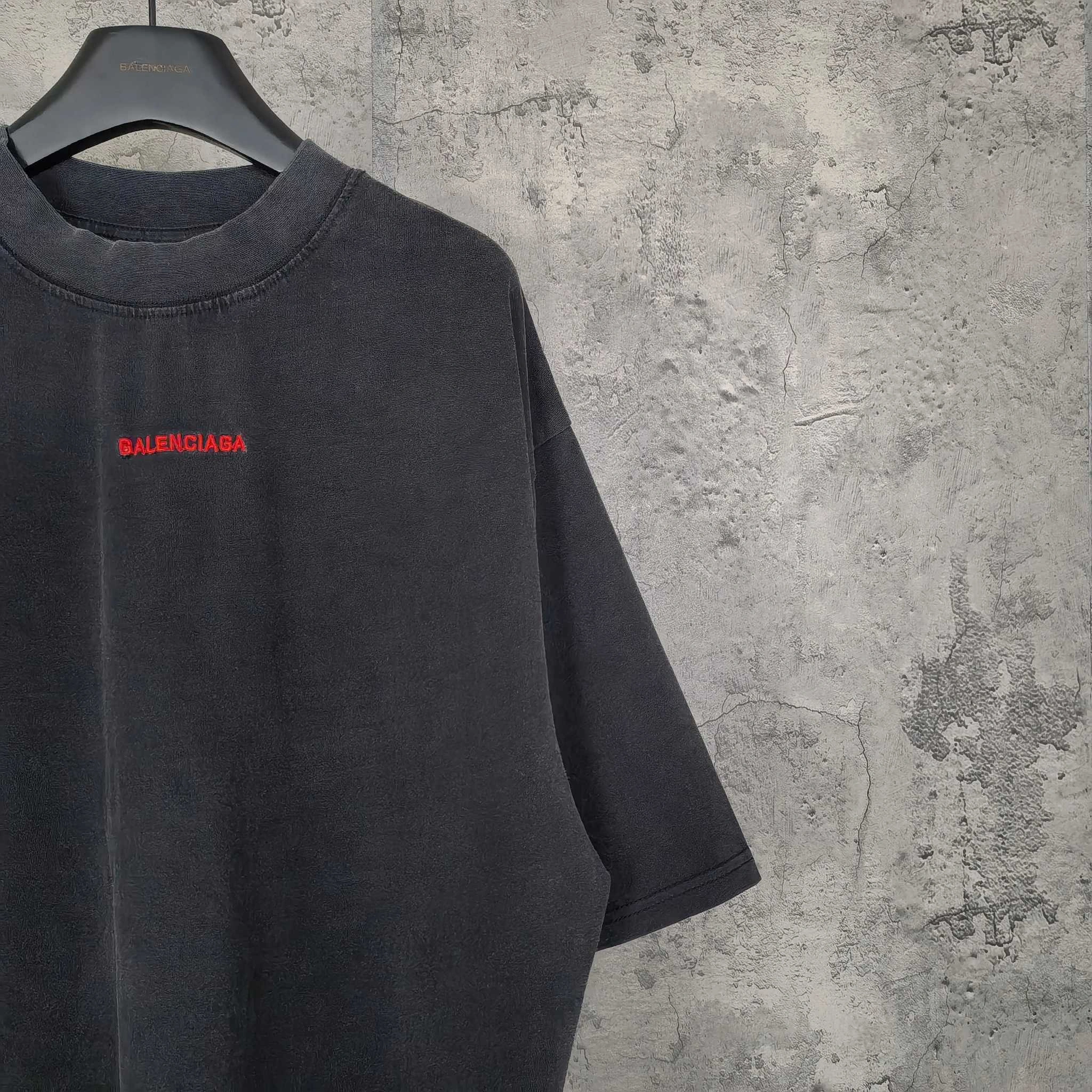 Gemini-- 218593i16 embroidery oversize item: E-F114I2851