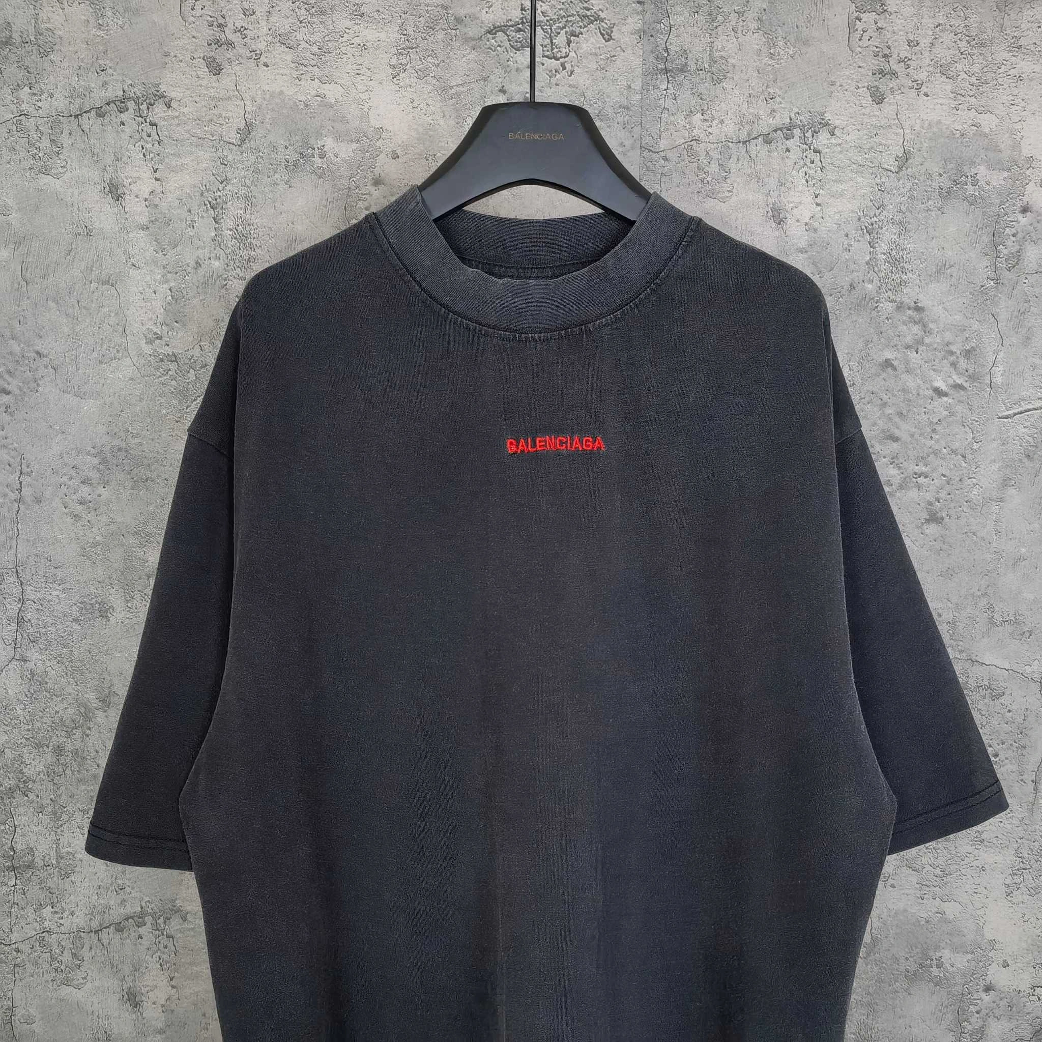 Gemini-- 218593i16 embroidery oversize item: E-F114I2851