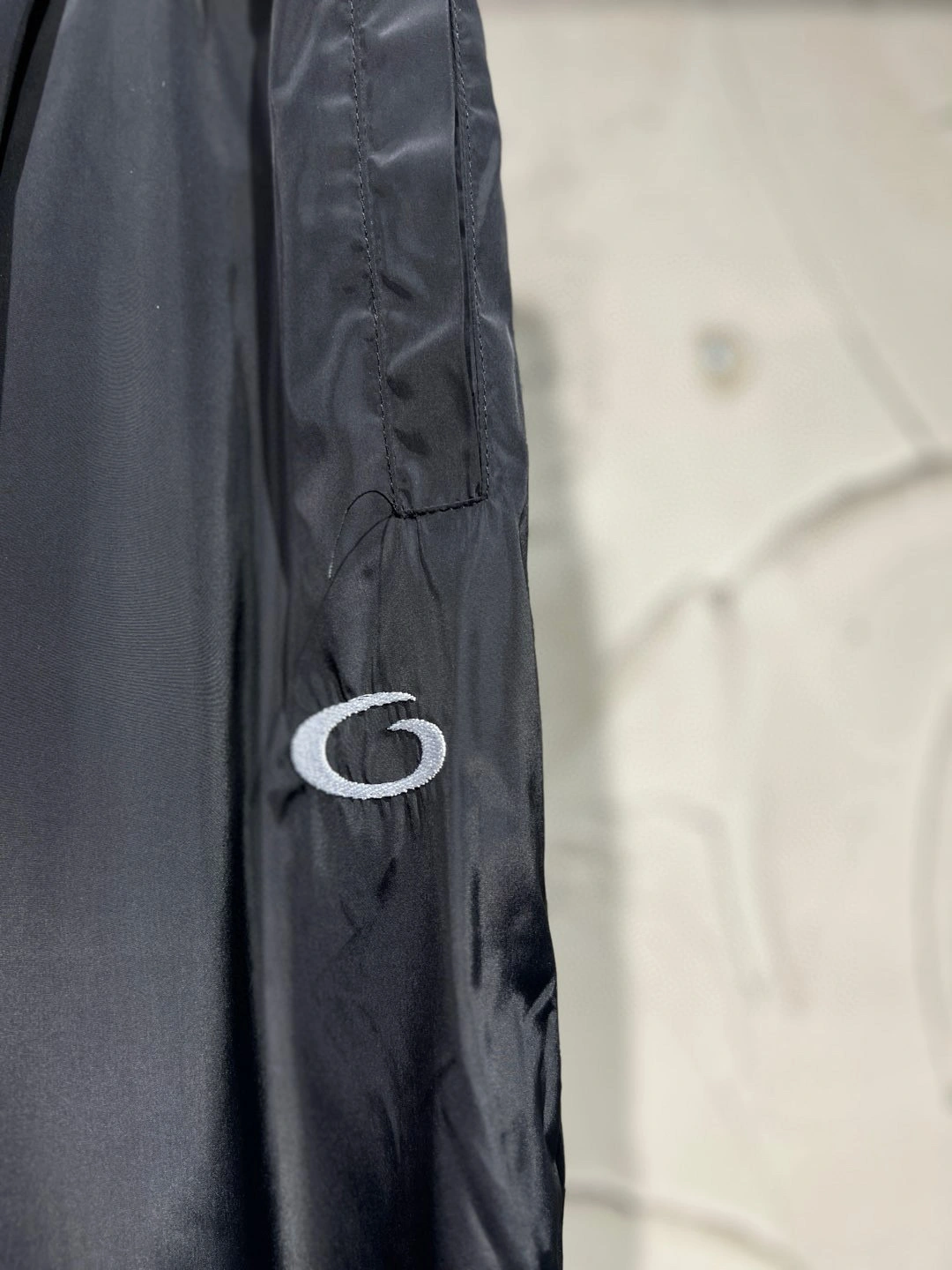 Gemini-- 218593i16 embroidery oversize item: E-F115C0829