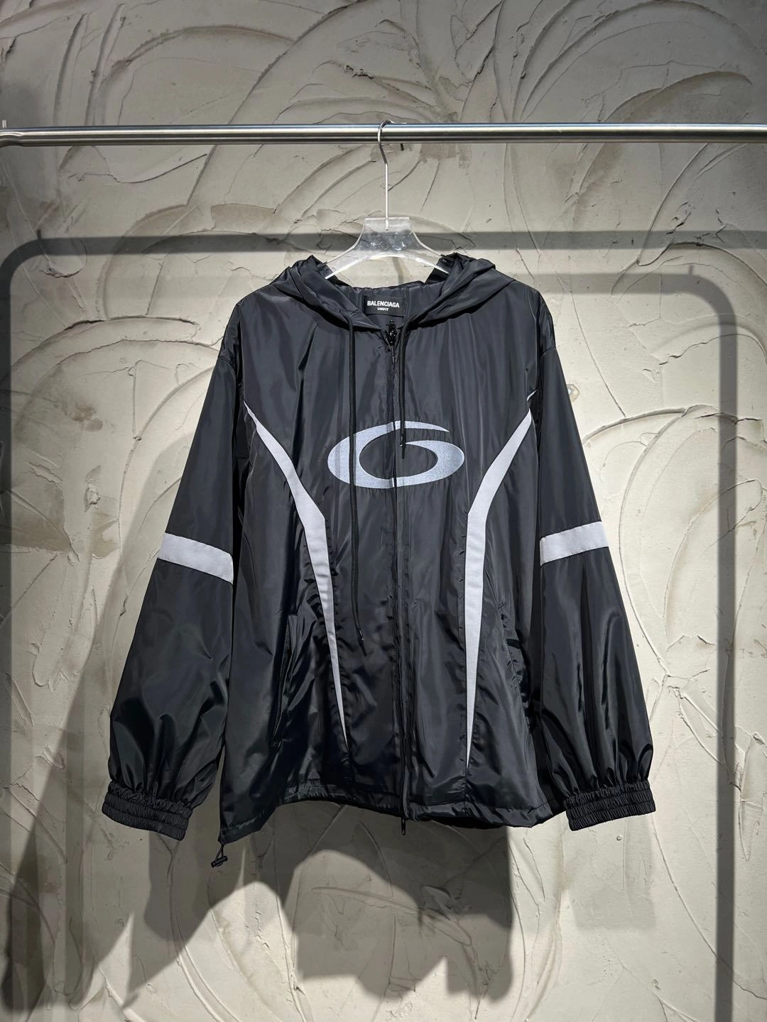 Gemini-- 218593i16 embroidery oversize item: E-F115C0829