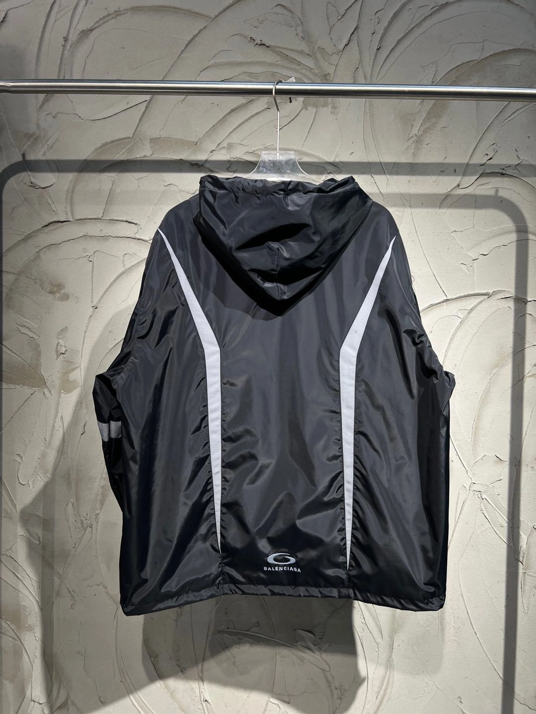 Gemini-- 218593i16 embroidery oversize item: E-F115C0829