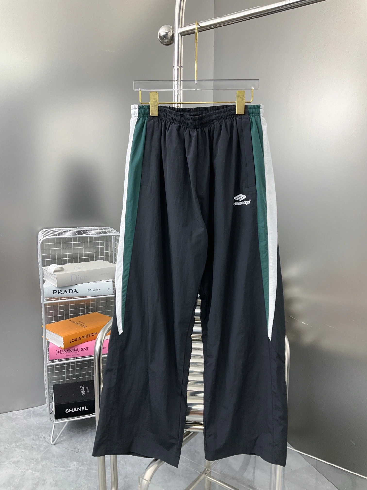 Gemini-- 218593i16 suit nylon embroidery 3colour item:E-F509L0515-3H