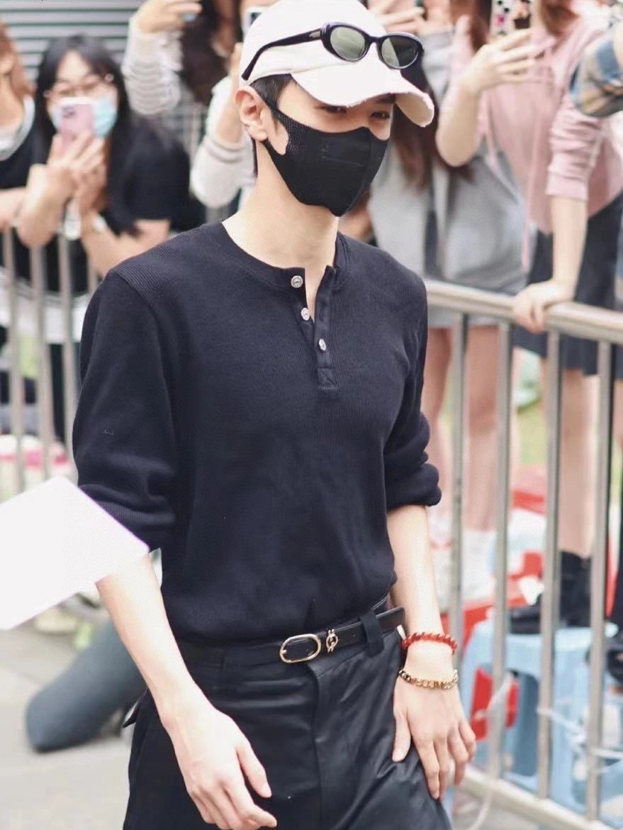 Gemini-- 3hro75 embroidery oversized item:D-F056H1420