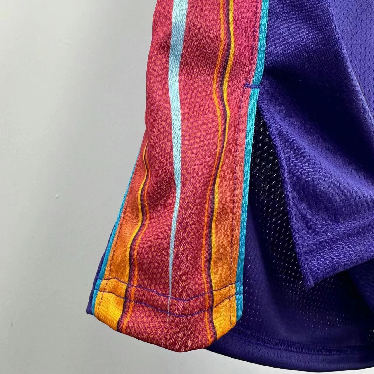 Gemini - 9ik5 embroidery item:E-F125E0517