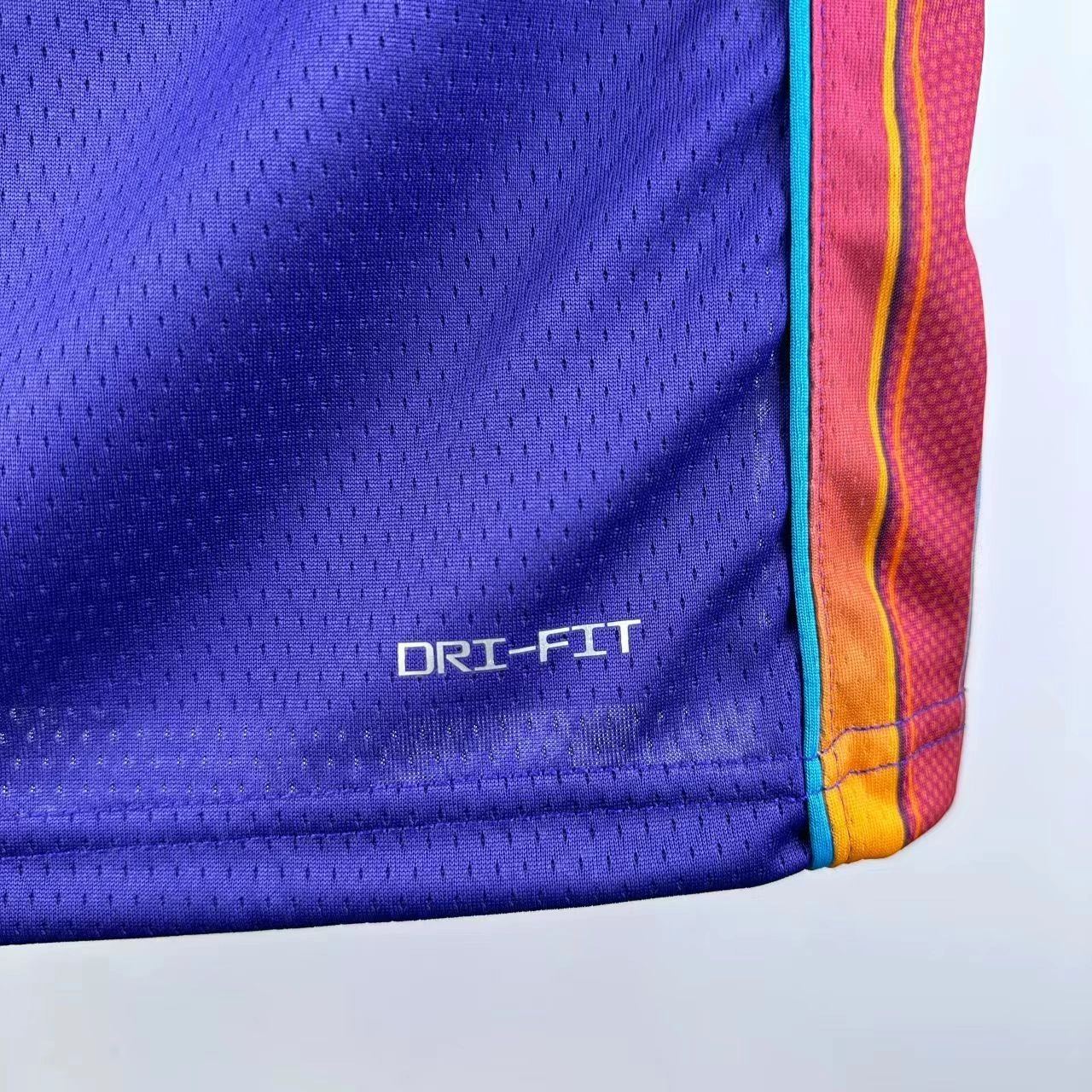 Gemini - 9ik5 embroidery item:E-F125E0517