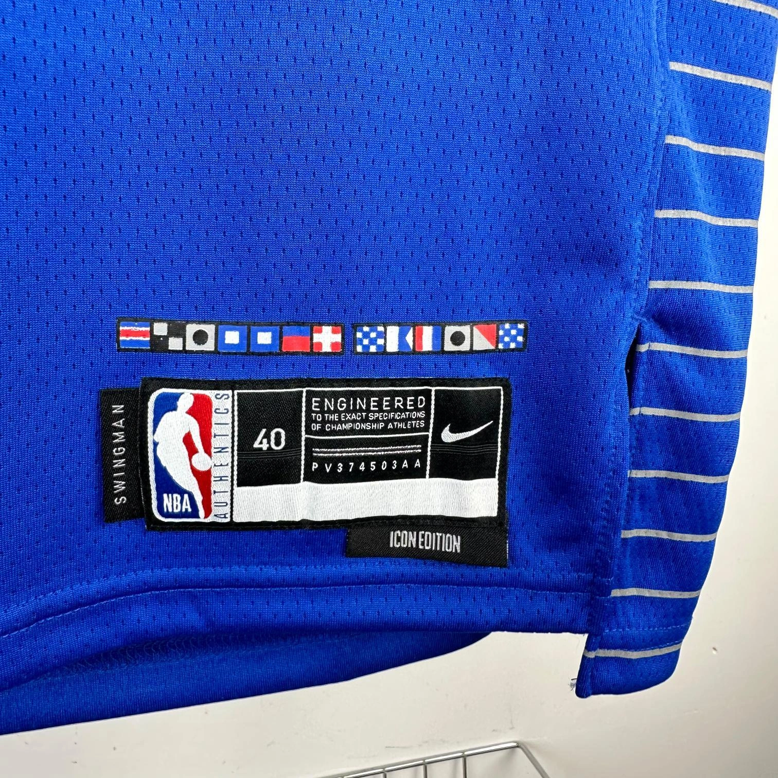 Gemini - 9ik5 embroidery item:E-F125E0518