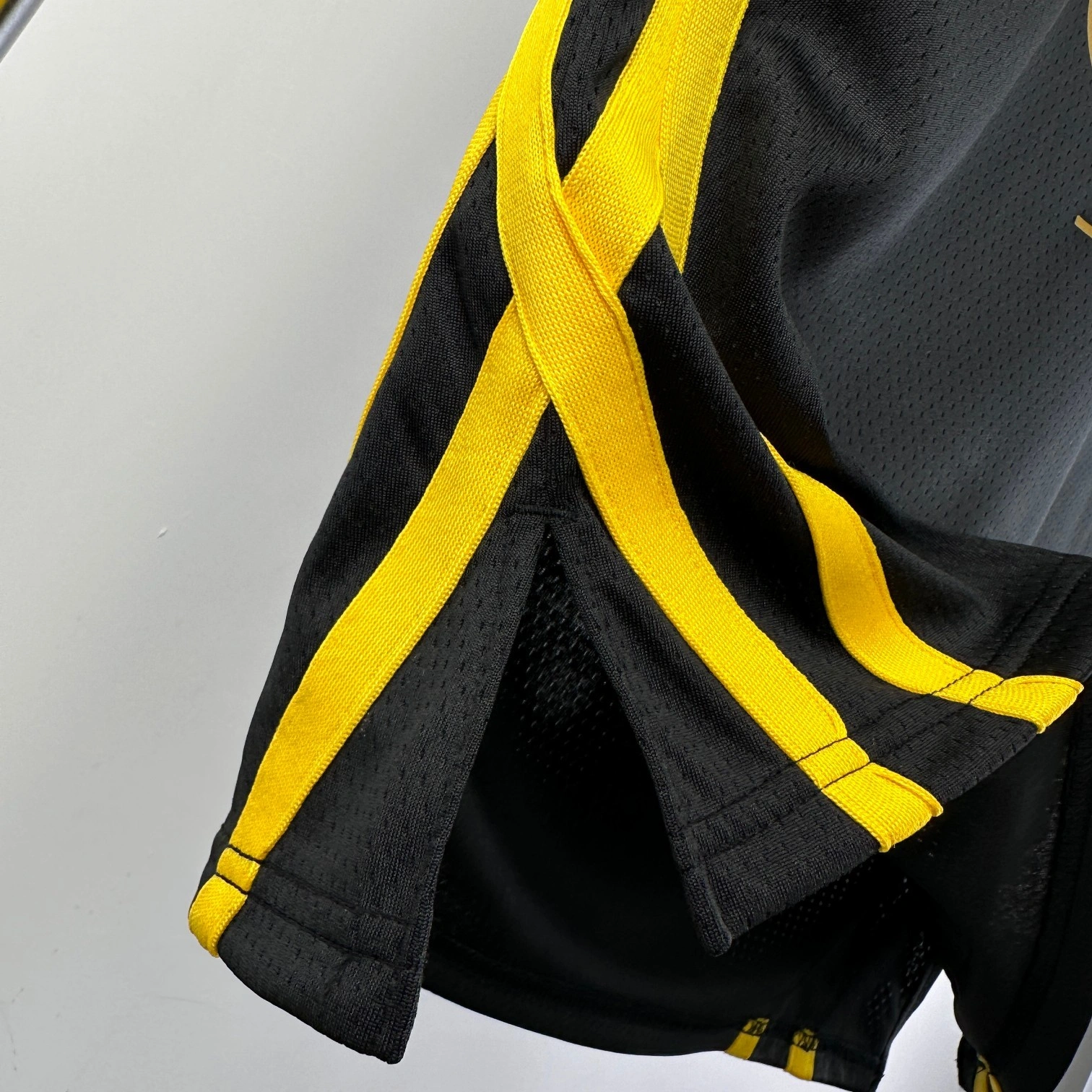 Gemini - 9ik5 embroidery item:E-F125E0523