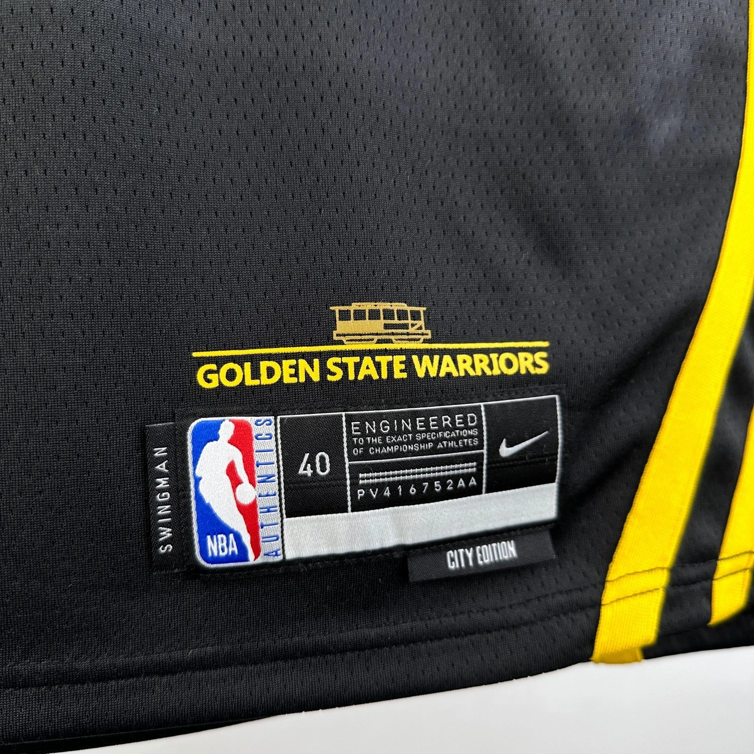 Gemini - 9ik5 embroidery item:E-F125E0523