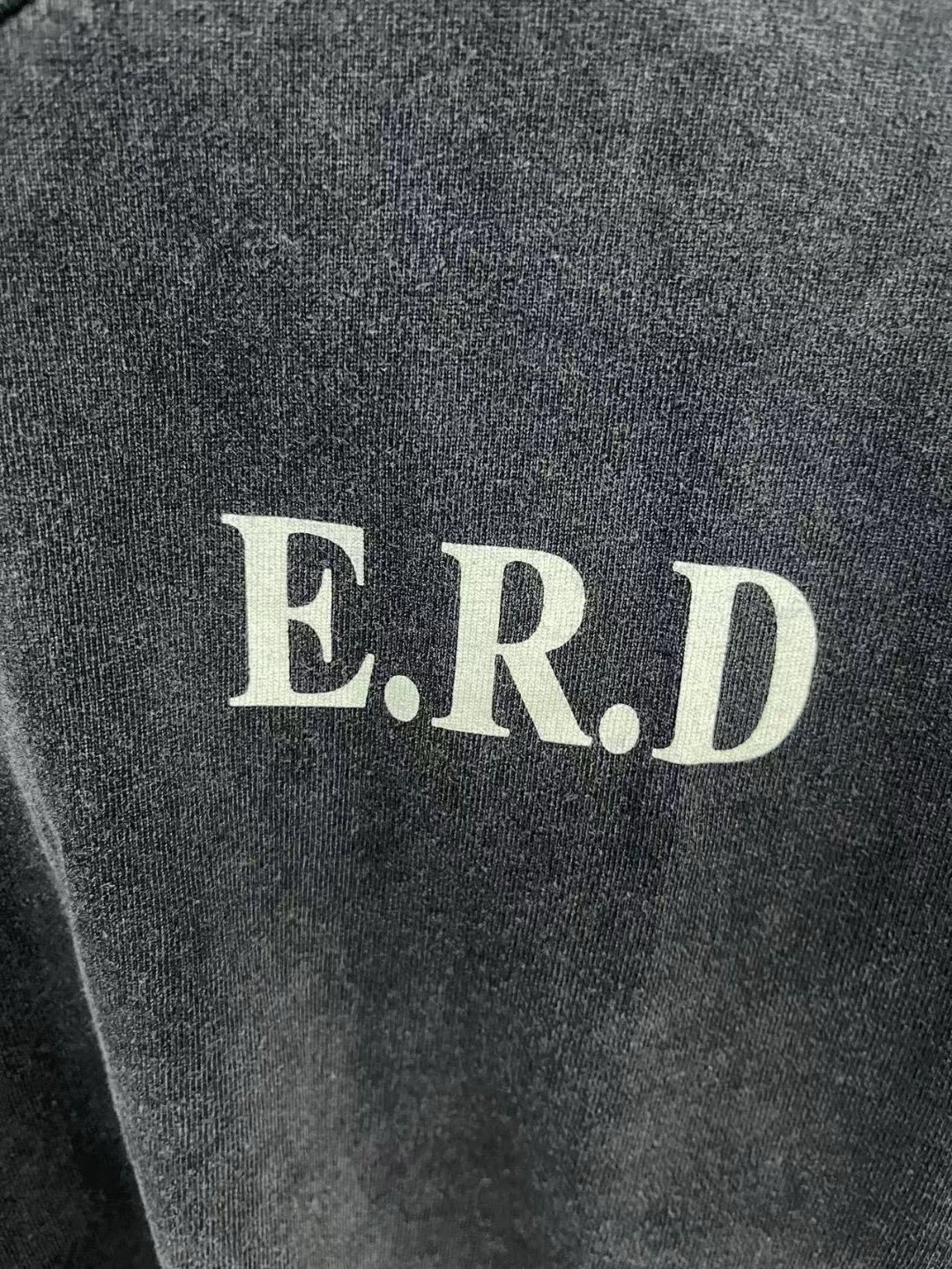 Gemini-- ERD item:E-F125G0923