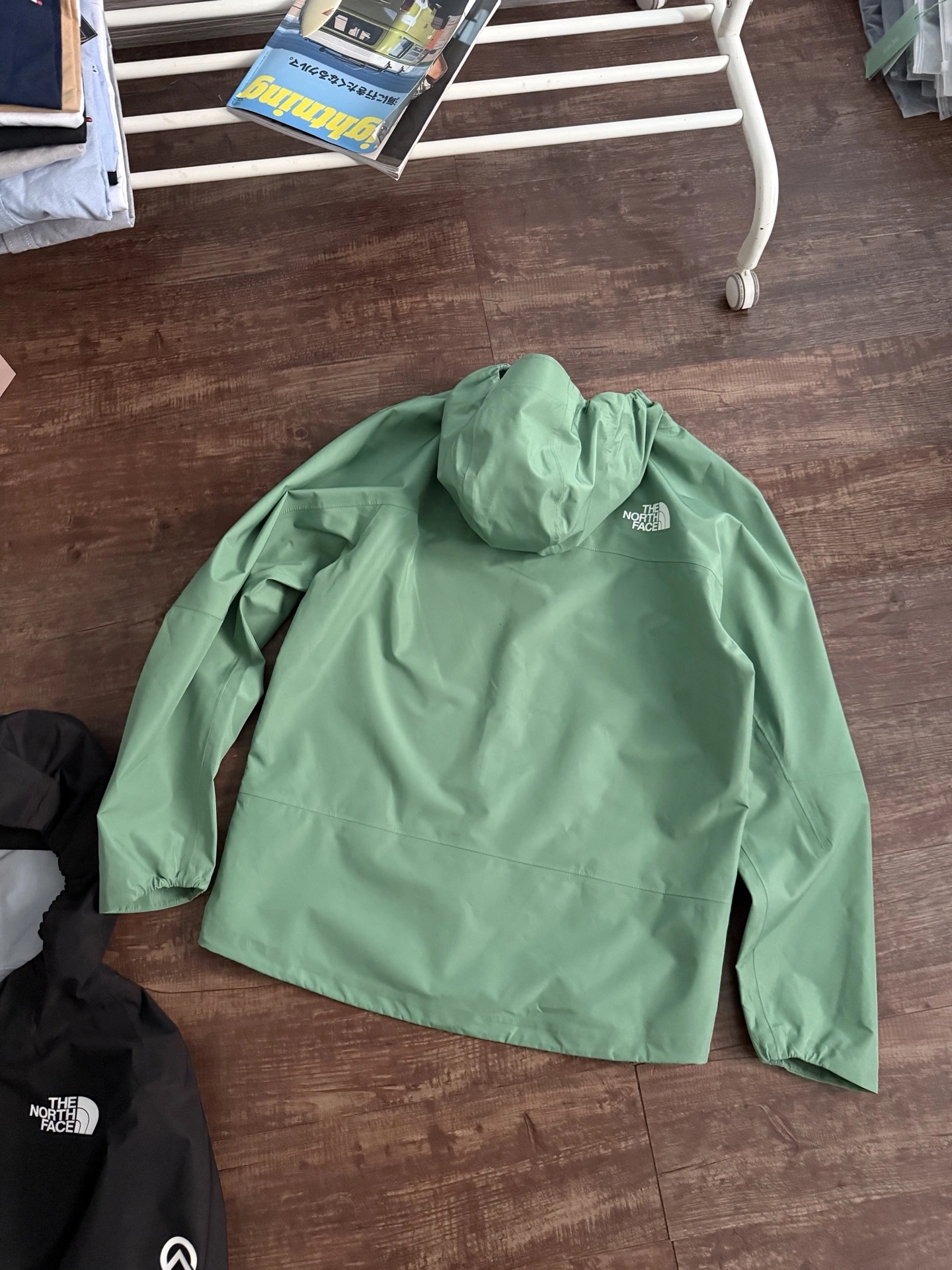 Gemini-- F135 oversize 2colour item: E-F524C0812-2