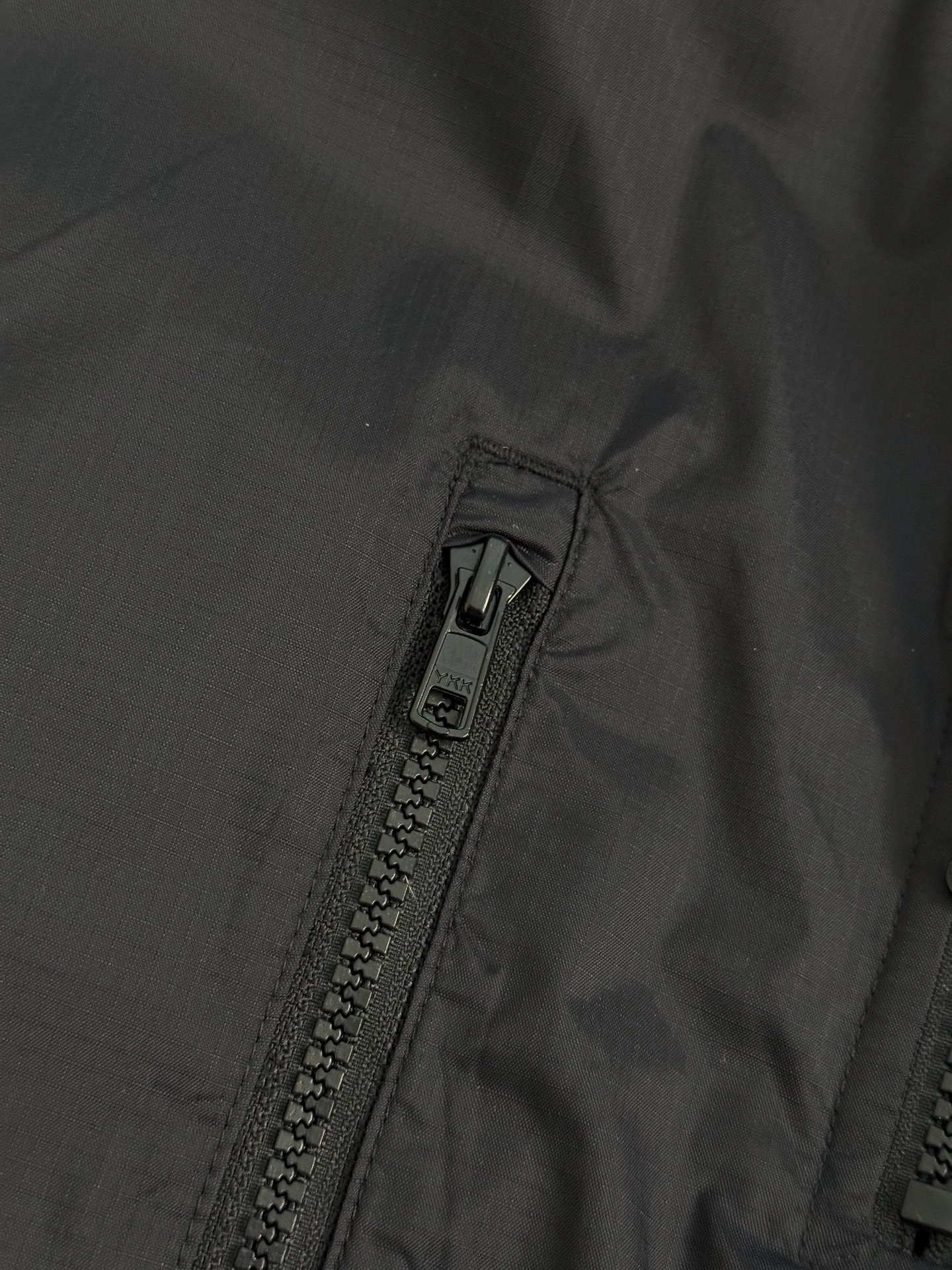 Gemini-- F135 oversize reversible item: E-F110C0816
