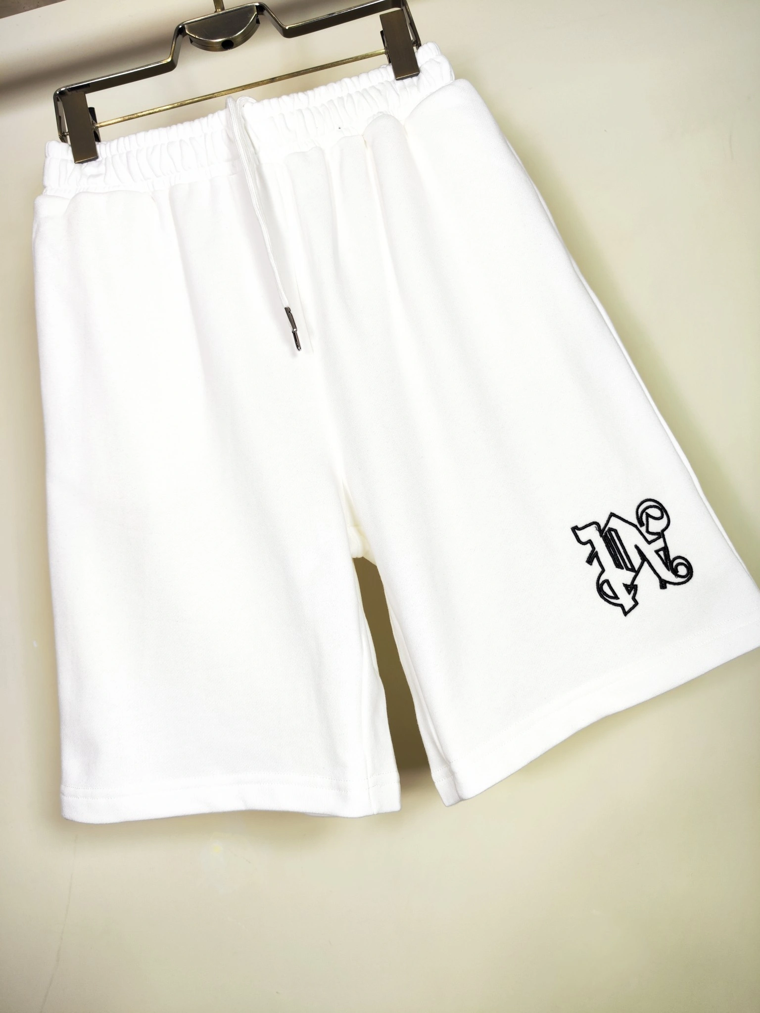 Gemini-- P187 shorts 2colour item:E-FL29H3006-2