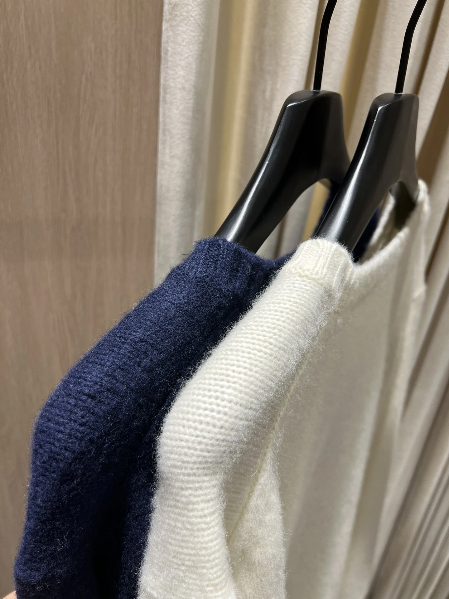 Gemini-- R18ph cashmere wool 2colour item:E-F140J0825-2H