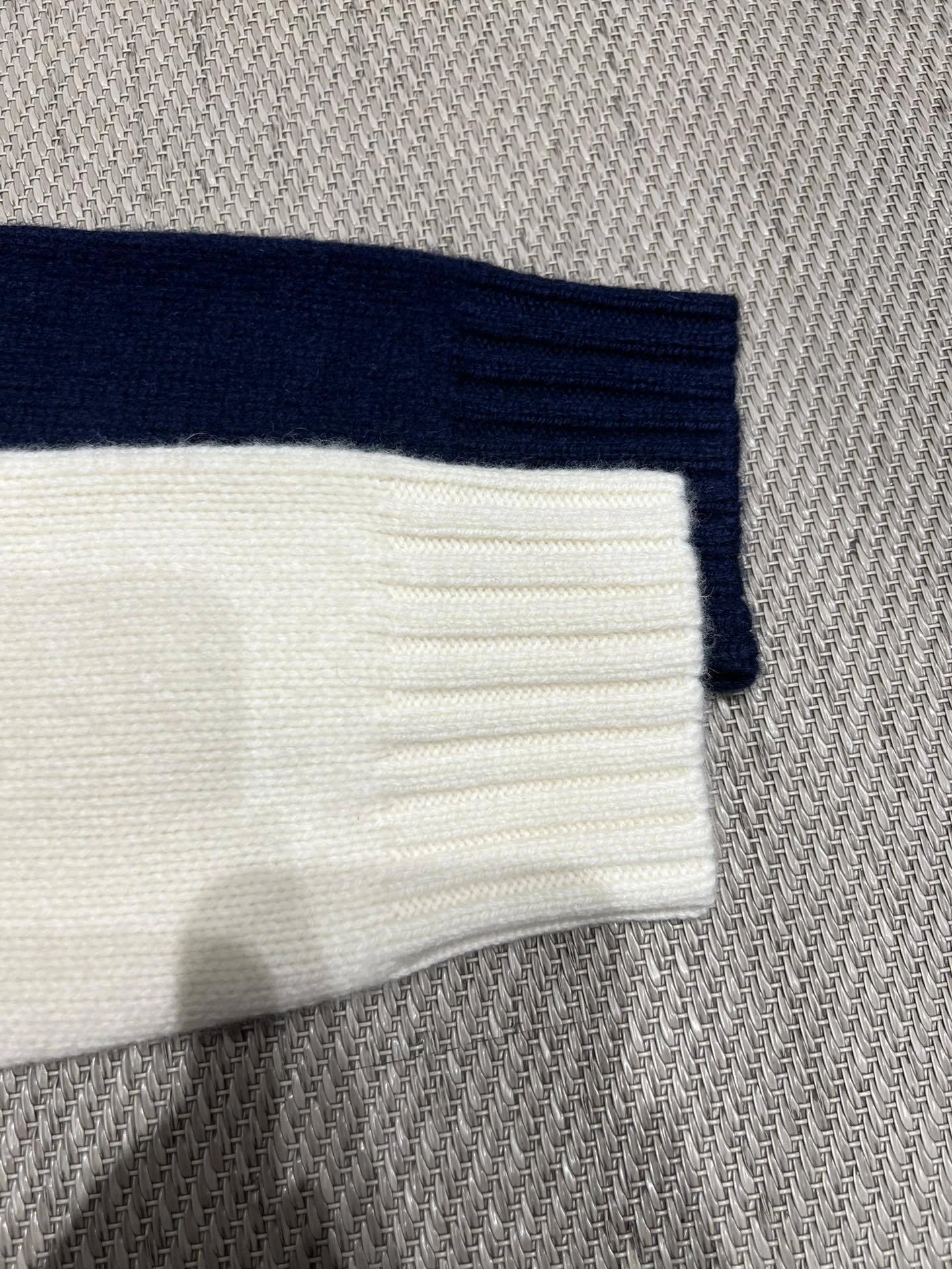 Gemini-- R18ph cashmere wool 2colour item:E-F140J0825-2H