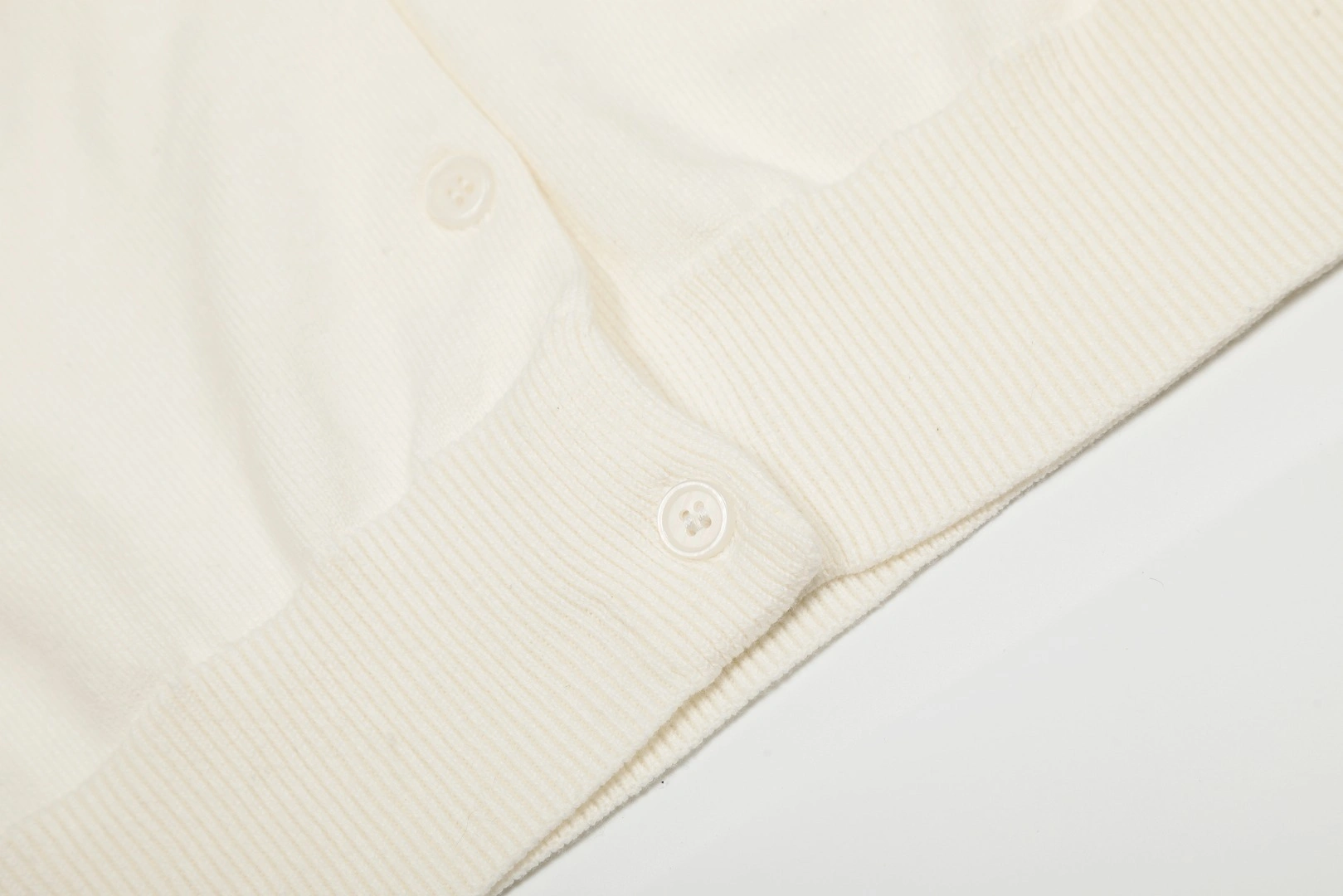 Gemini-- R18ph embroidery 10colour item: E-F431I2813-10