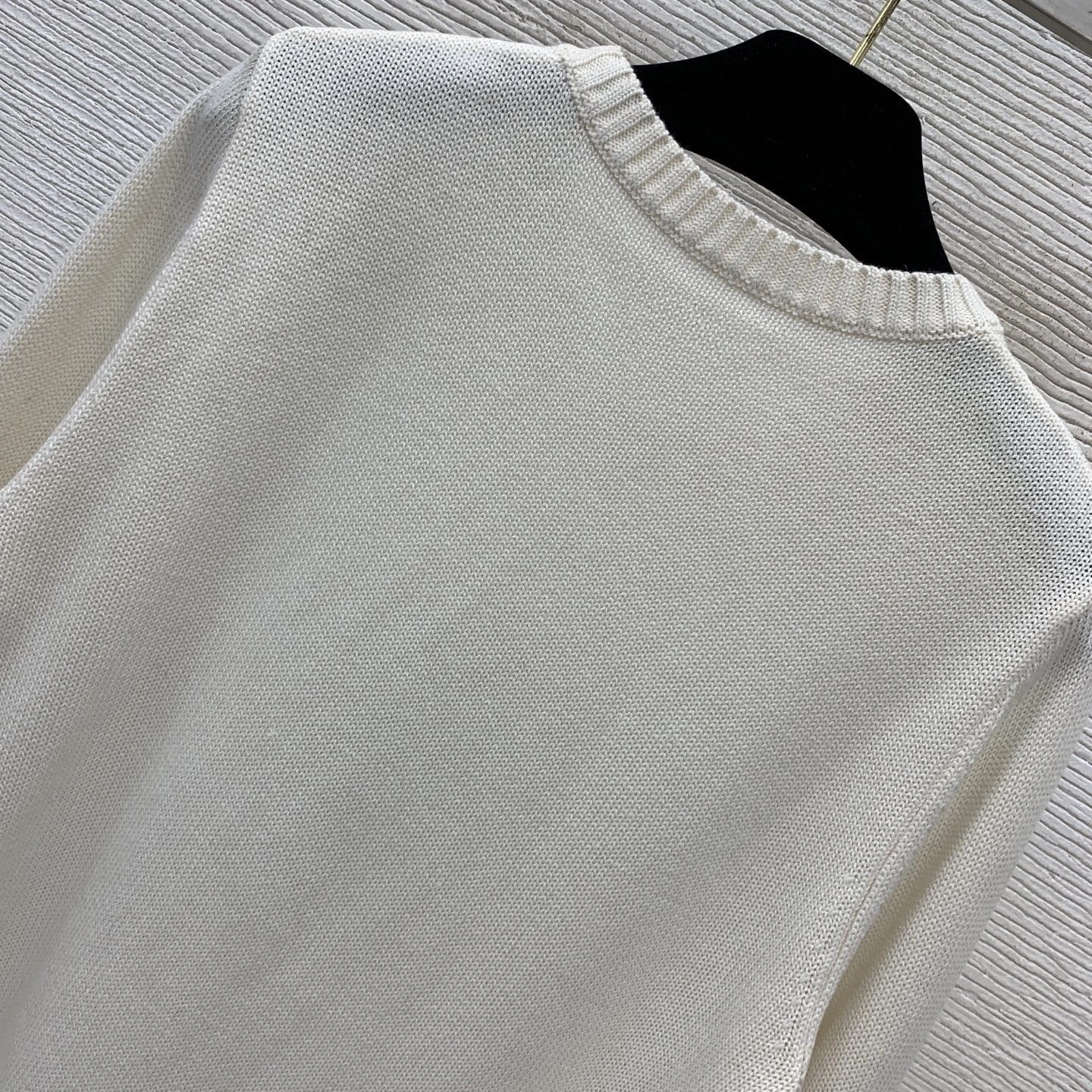 Gemini-- R18ph embroidery 2colour item:E-F044L2715-2H