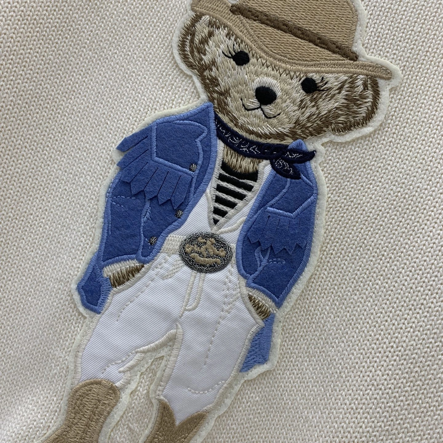 Gemini-- R18ph embroidery 2colour item:E-F044L2715-2H