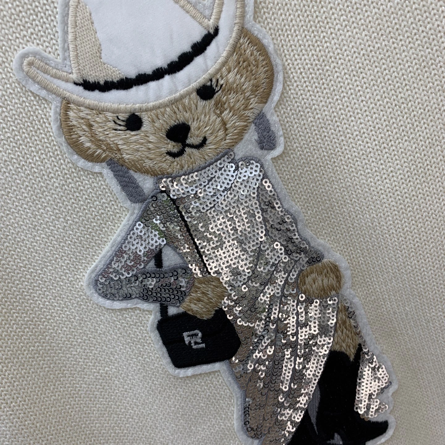 Gemini-- R18ph embroidery 2colour item:E-F044L2716-2H